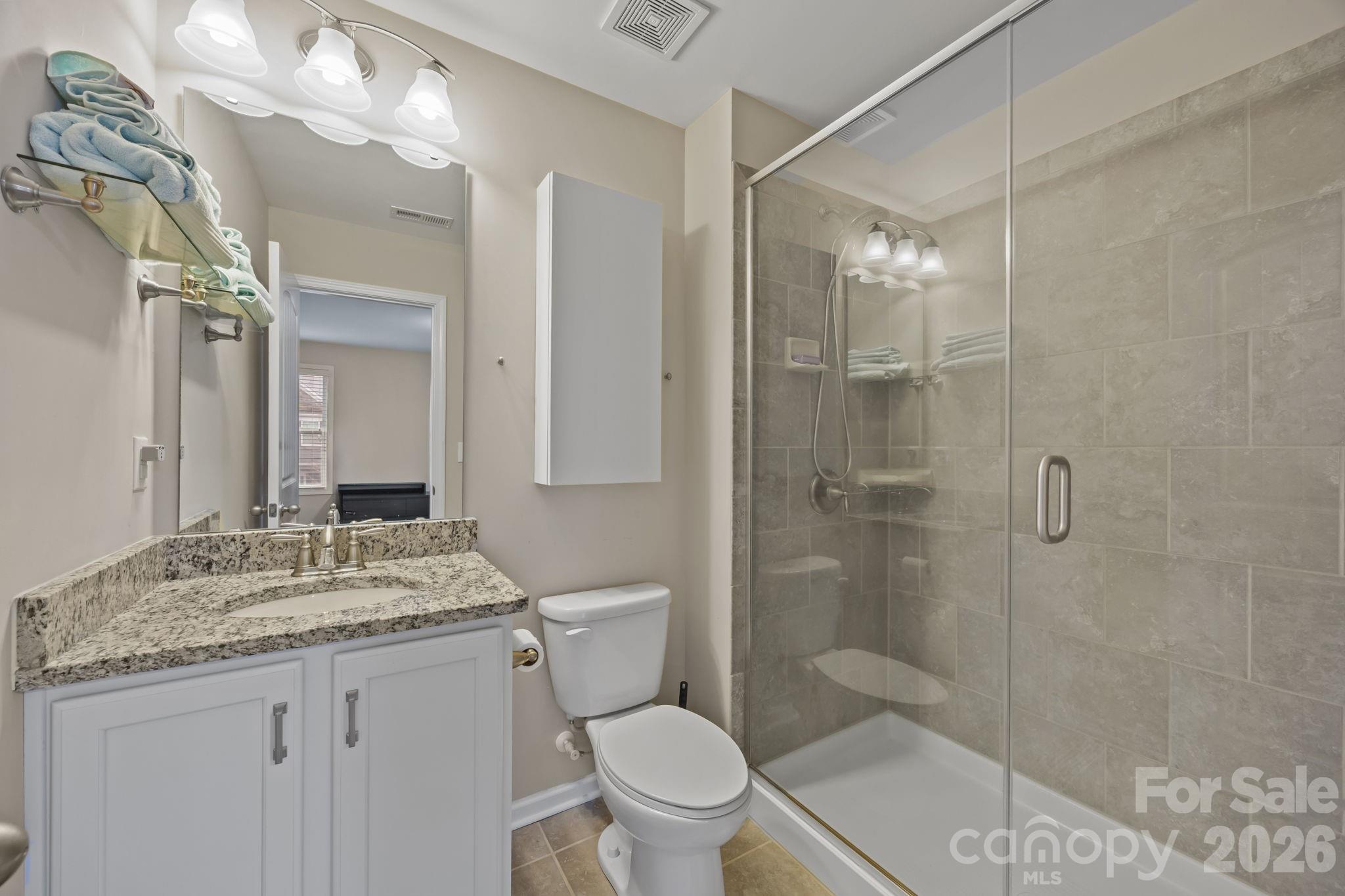 10817 Bere Island Drive — Charlotte