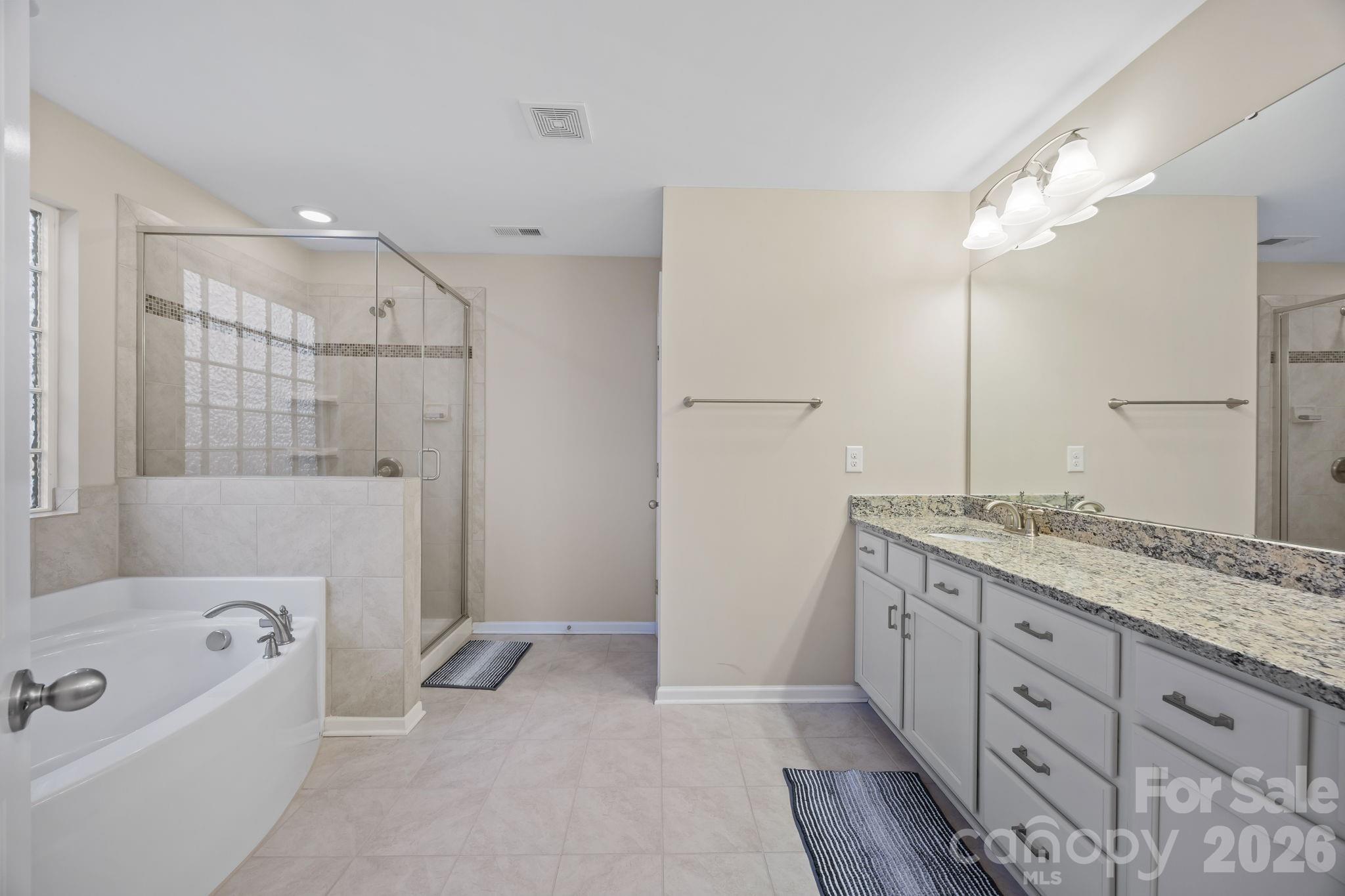 10817 Bere Island Drive — Charlotte