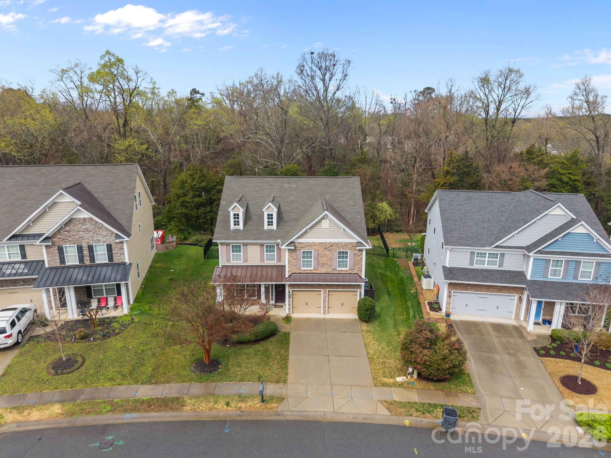 10817 Bere Island Drive — Charlotte