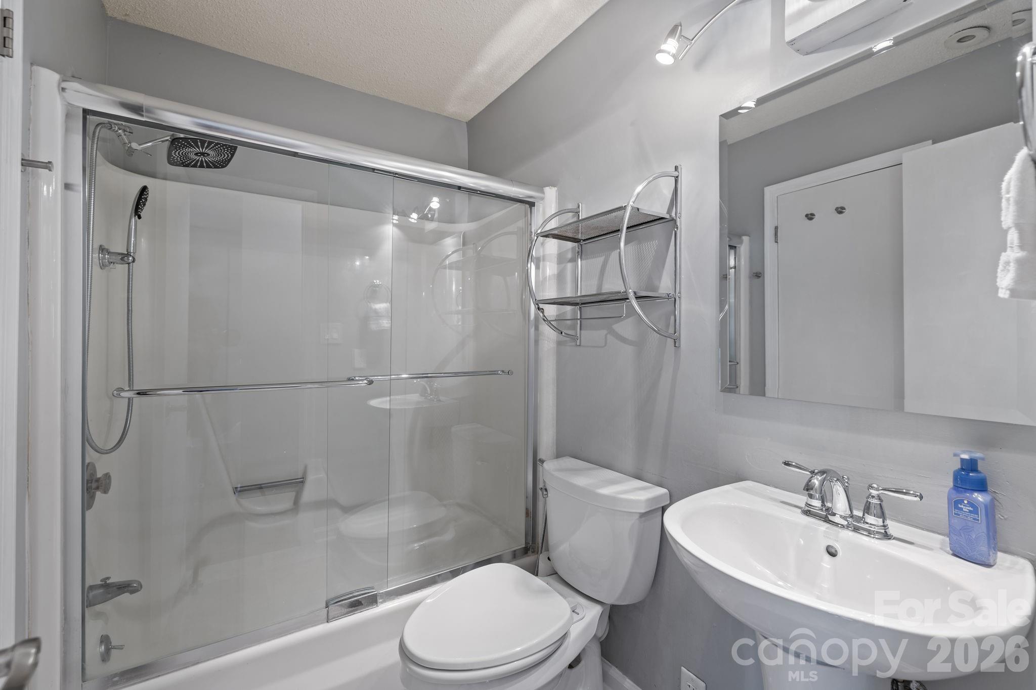 9067 Tulagi Court — Fort Mill