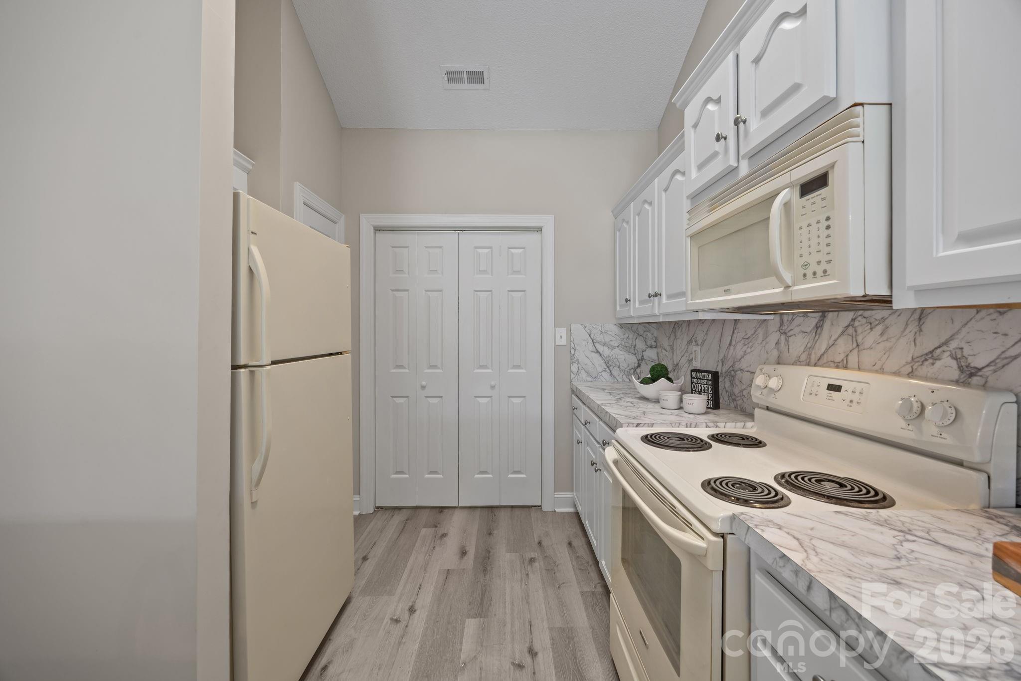 3944 Jasmine Lane — Denver