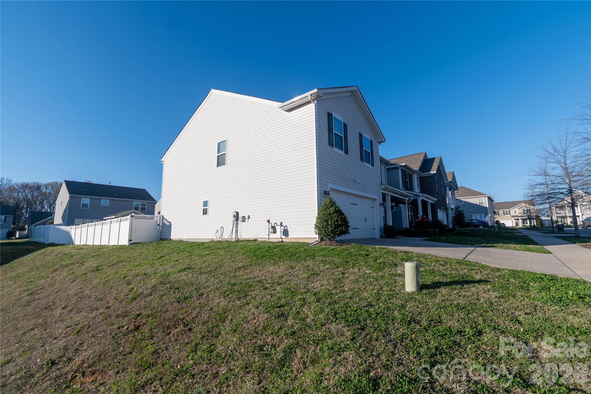 4320 Staffordshire Lane — Charlotte