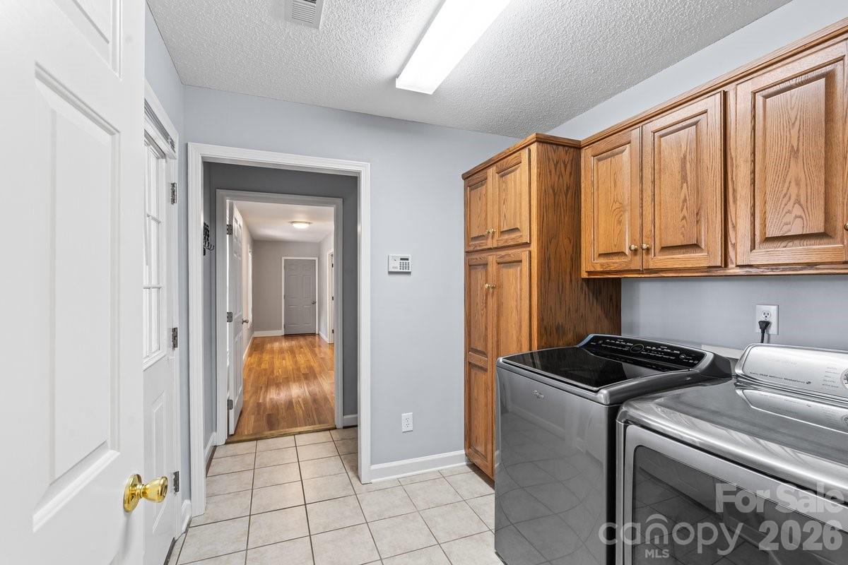 4711 Duncan Road — Monroe
