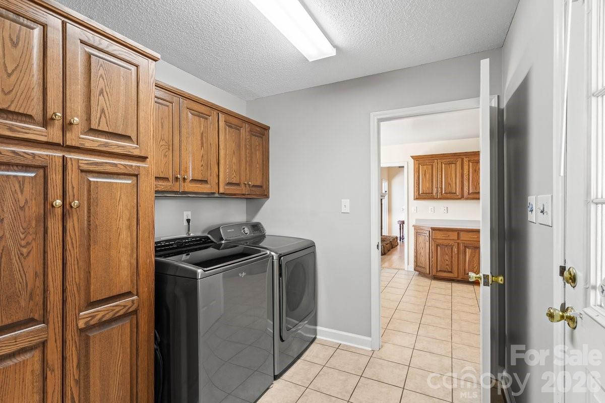 4711 Duncan Road — Monroe
