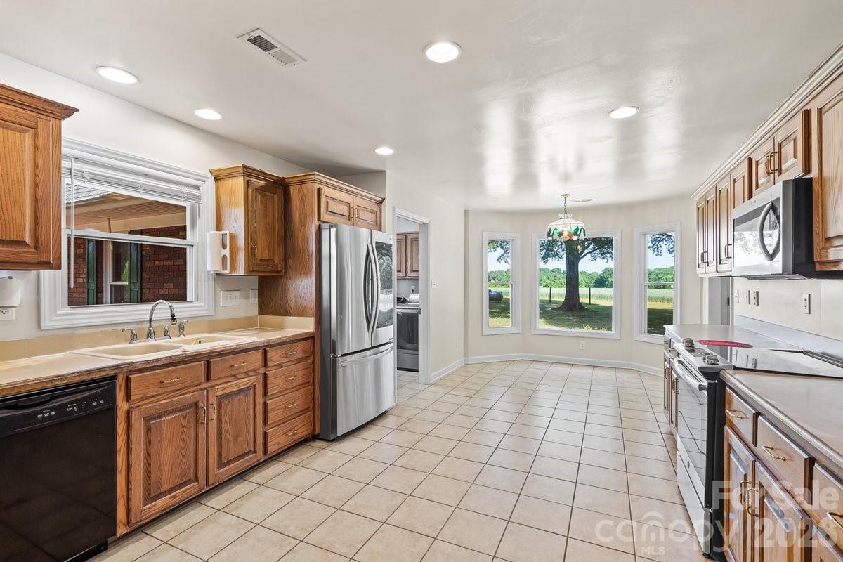 4711 Duncan Road — Monroe