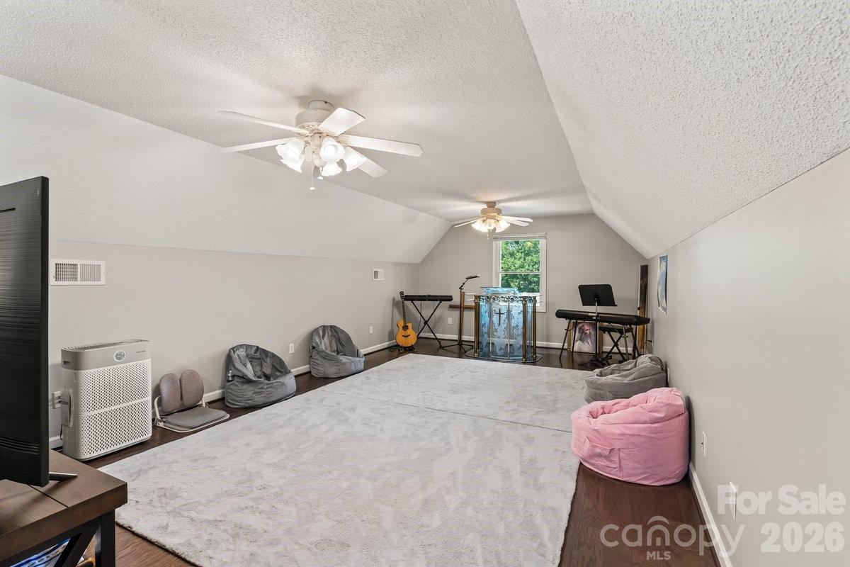 4711 Duncan Road — Monroe