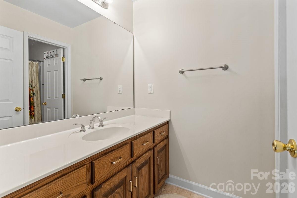 4711 Duncan Road — Monroe