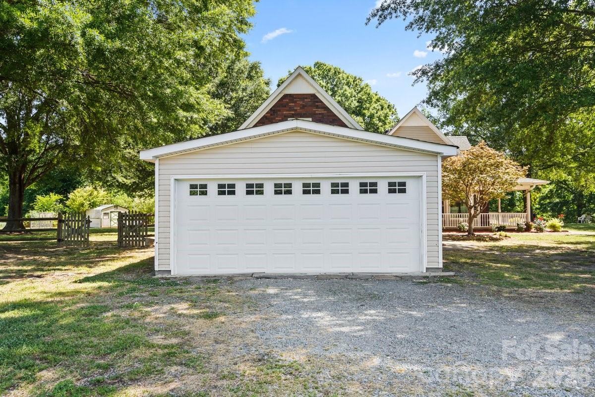 4711 Duncan Road — Monroe