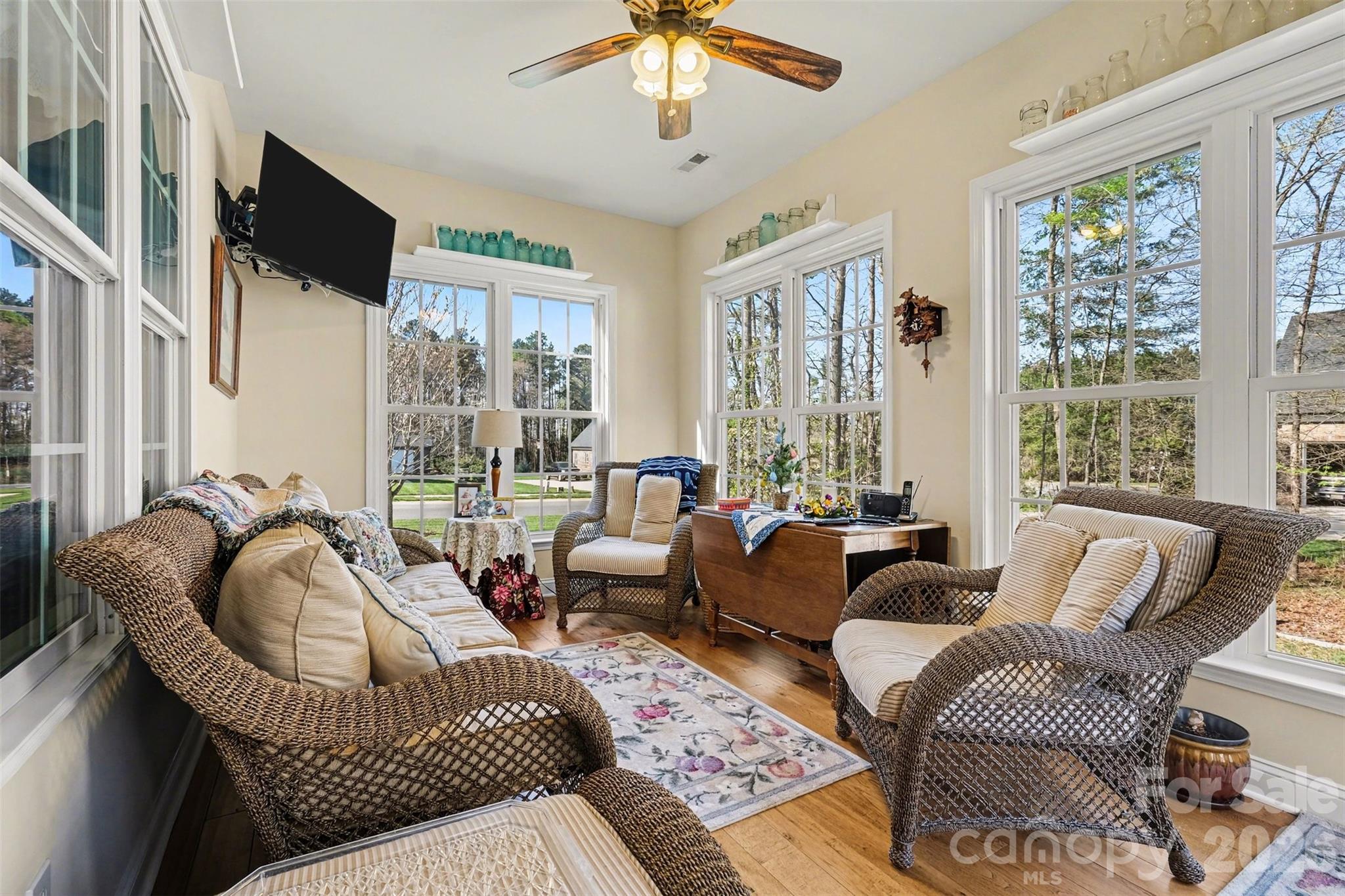 5123 Beckenham Lane — Concord