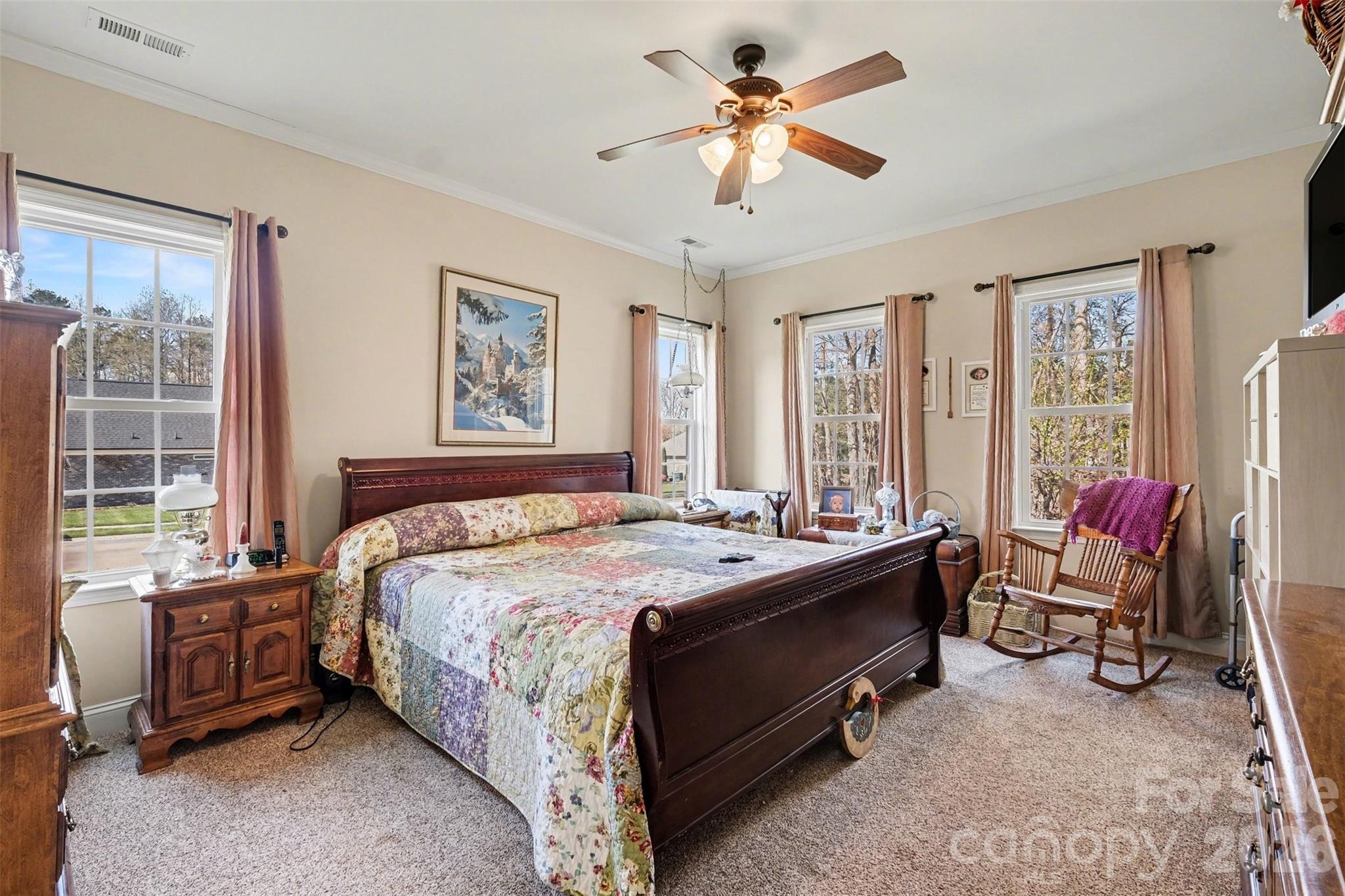 5123 Beckenham Lane — Concord