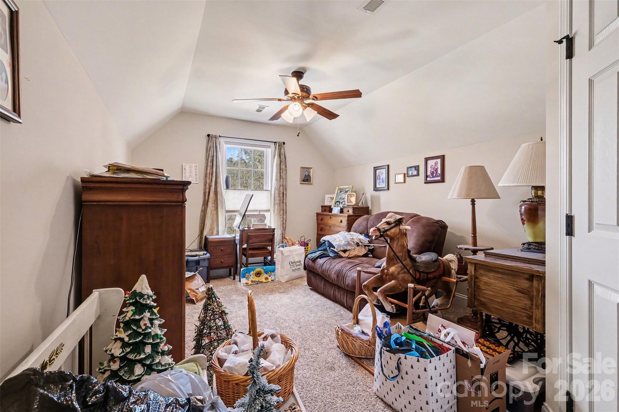 5123 Beckenham Lane — Concord