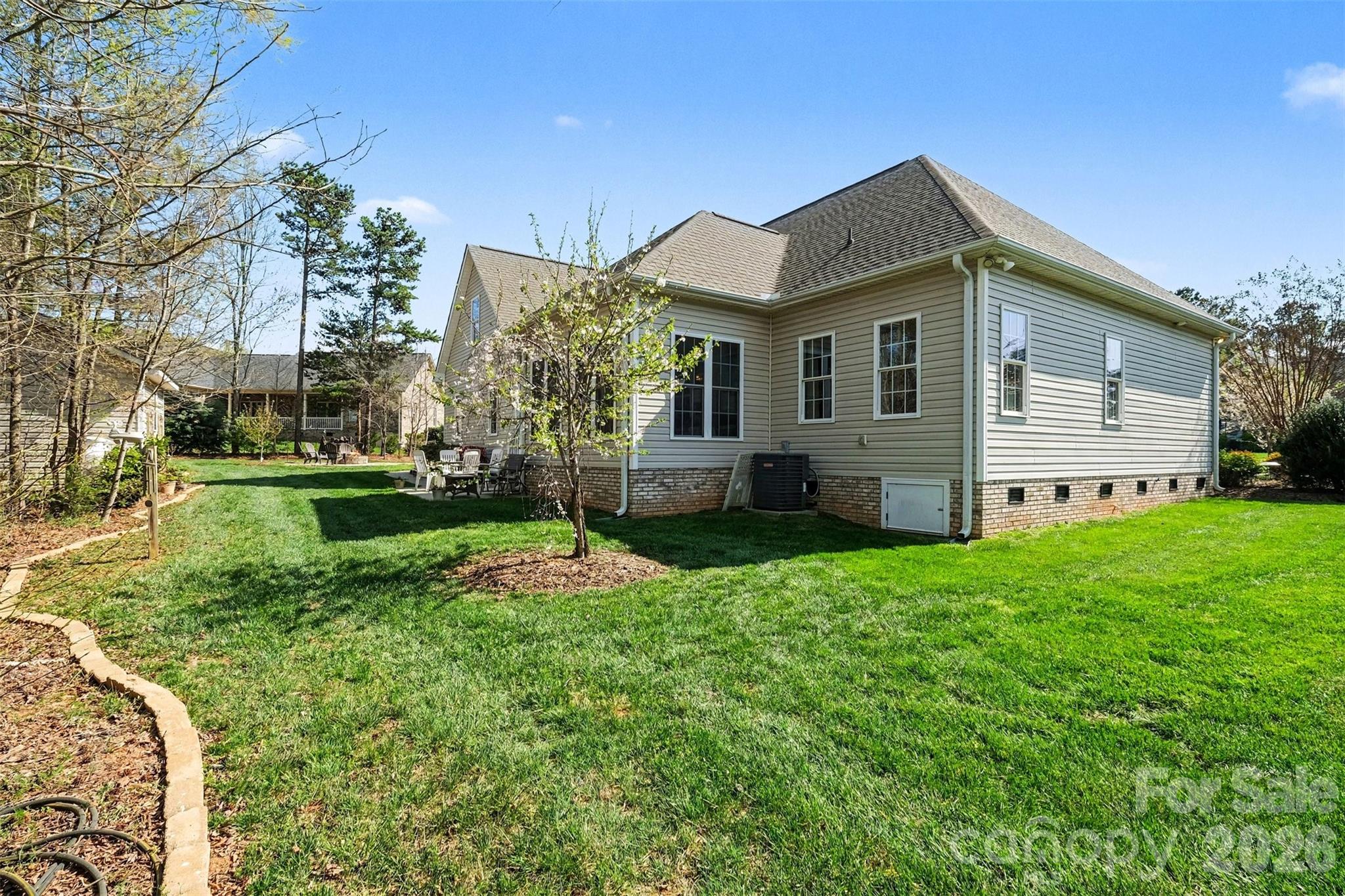 5123 Beckenham Lane — Concord