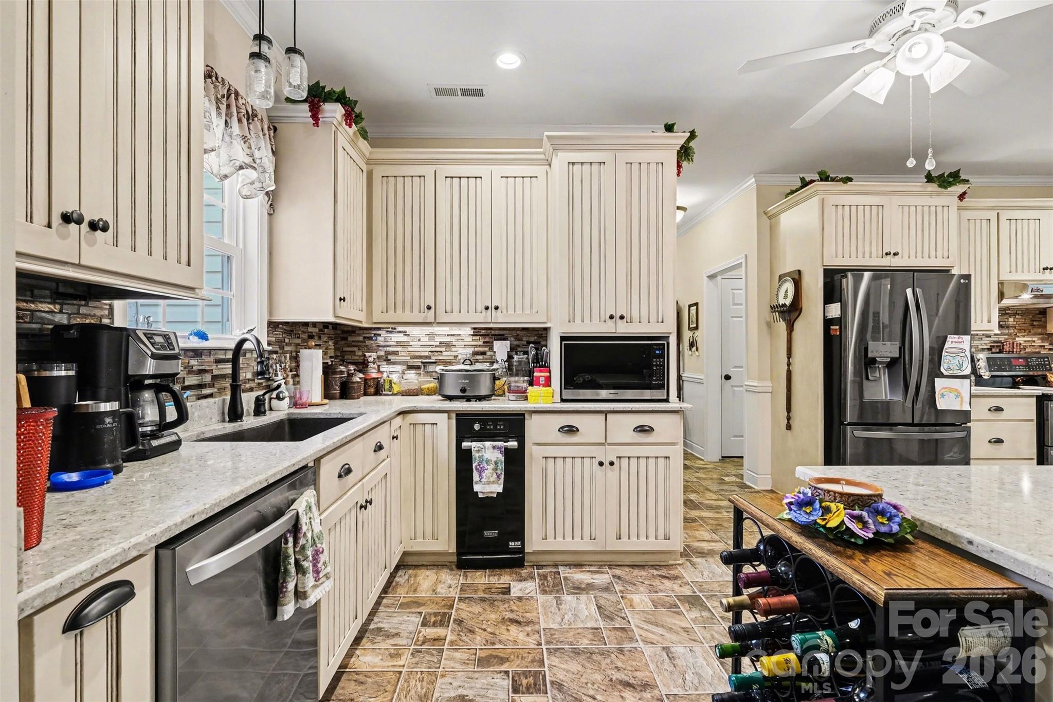5123 Beckenham Lane — Concord