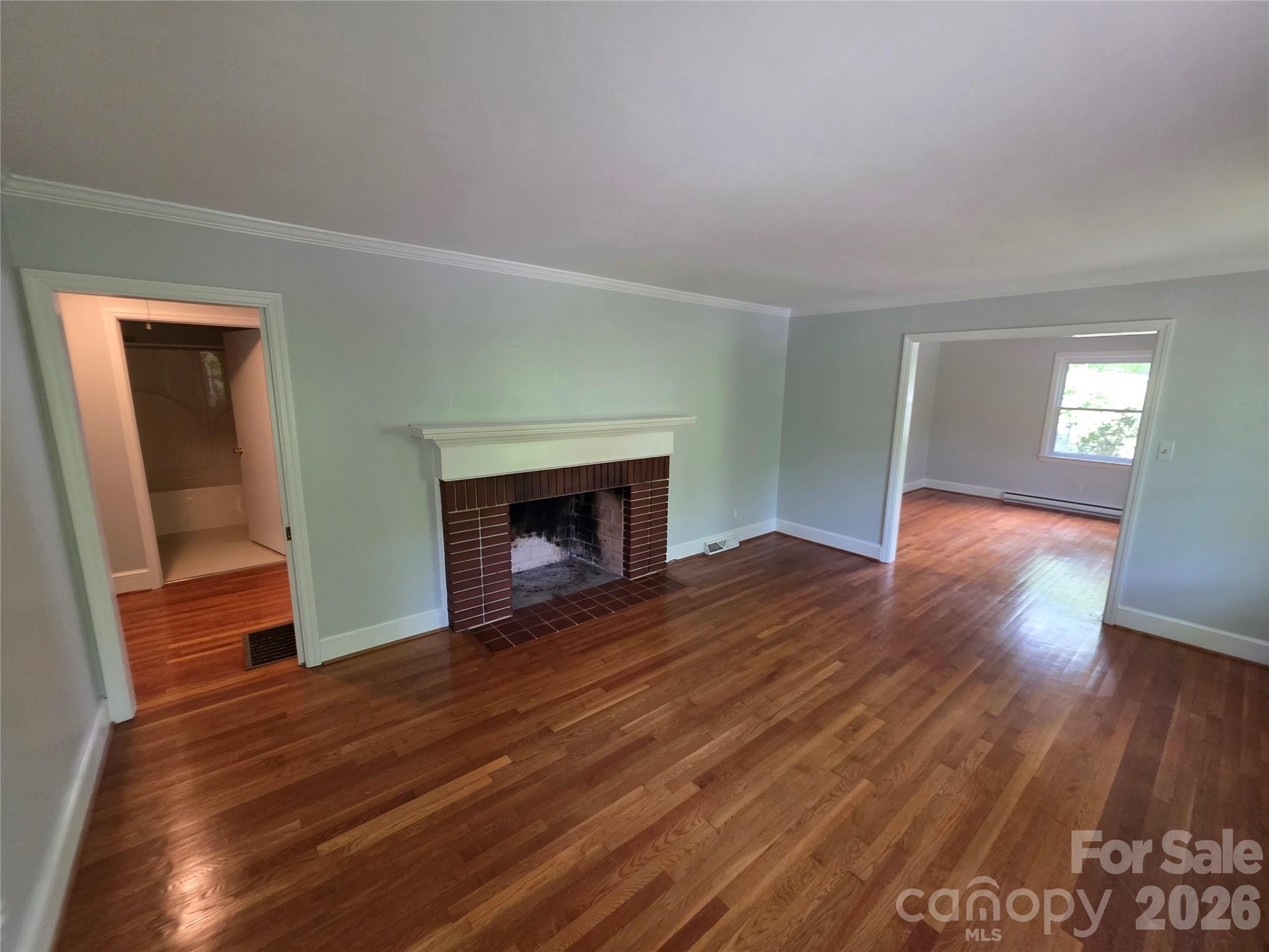 110 Crestwood Drive — Chester