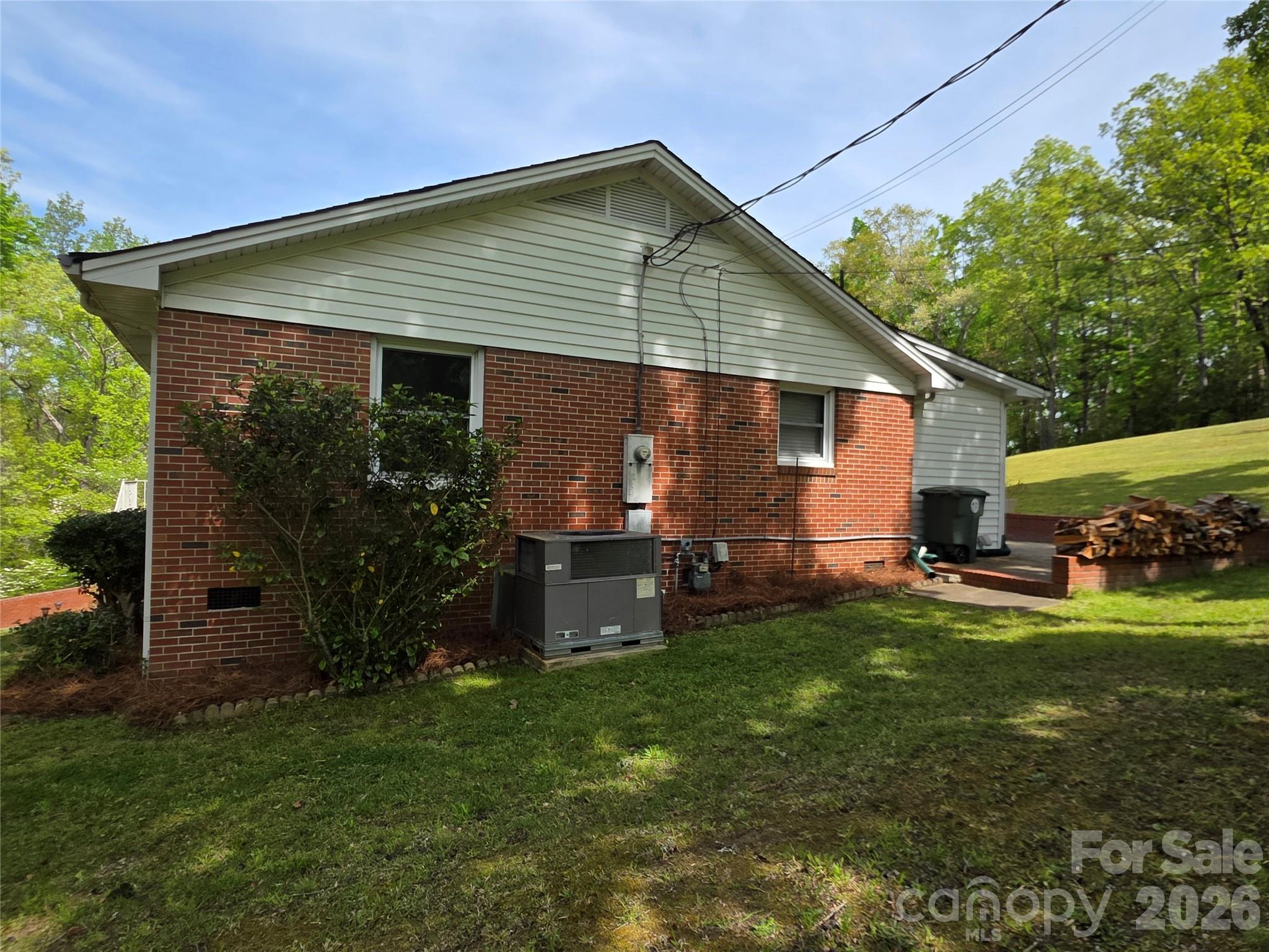 110 Crestwood Drive — Chester