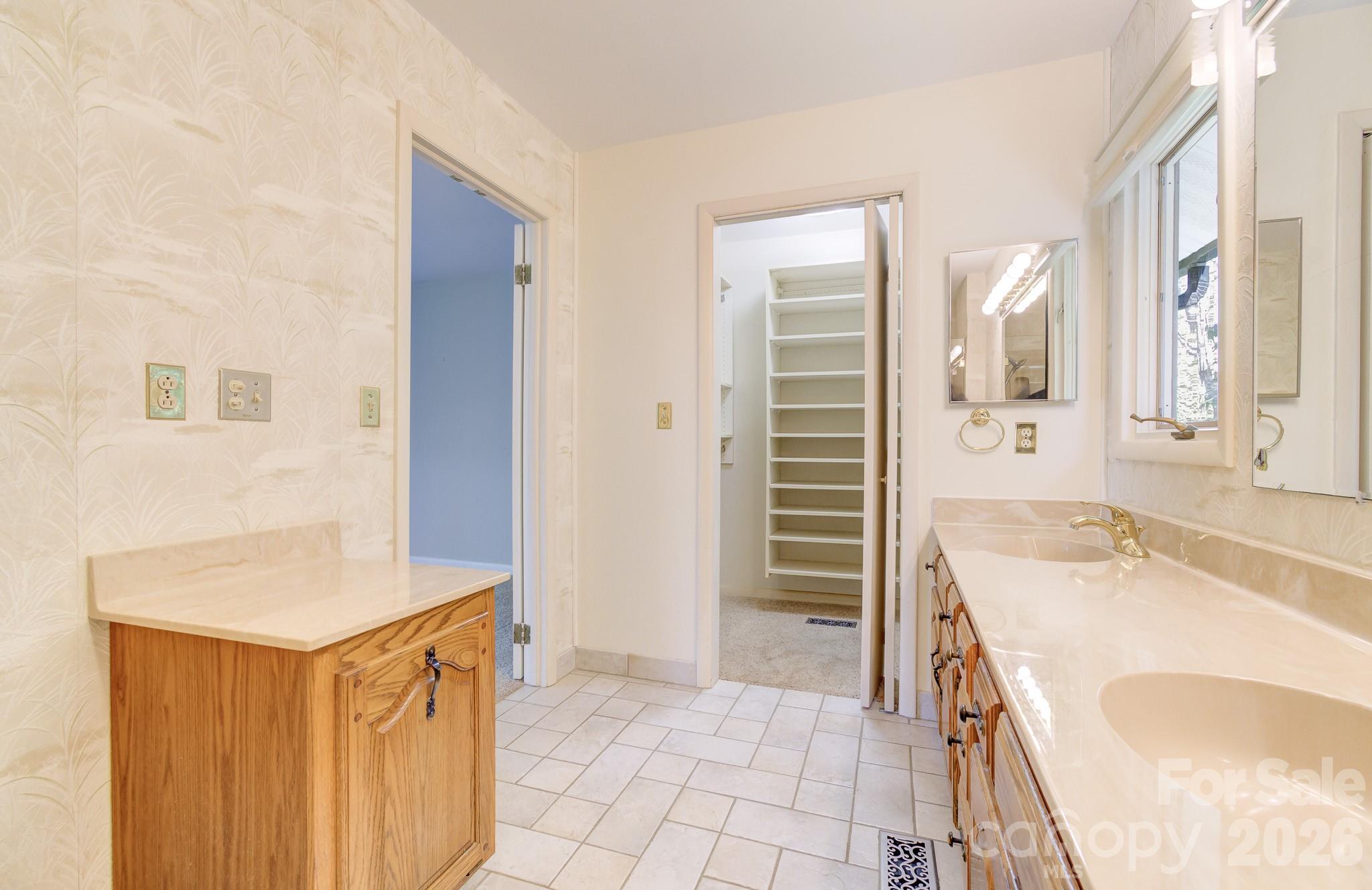 1270 Glen Cannon Drive — Pisgah Forest
