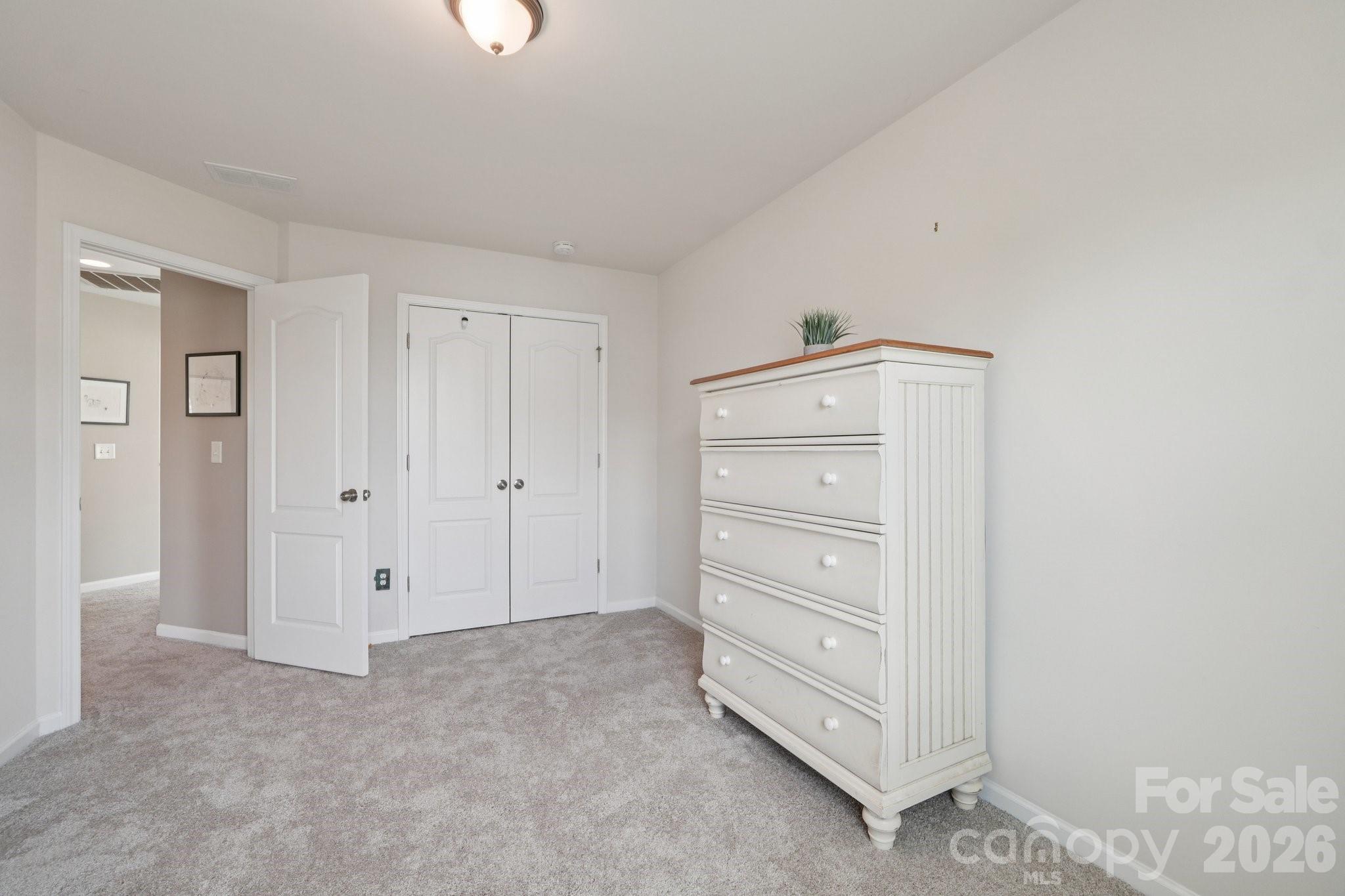 5016 Riverdale Drive — Charlotte