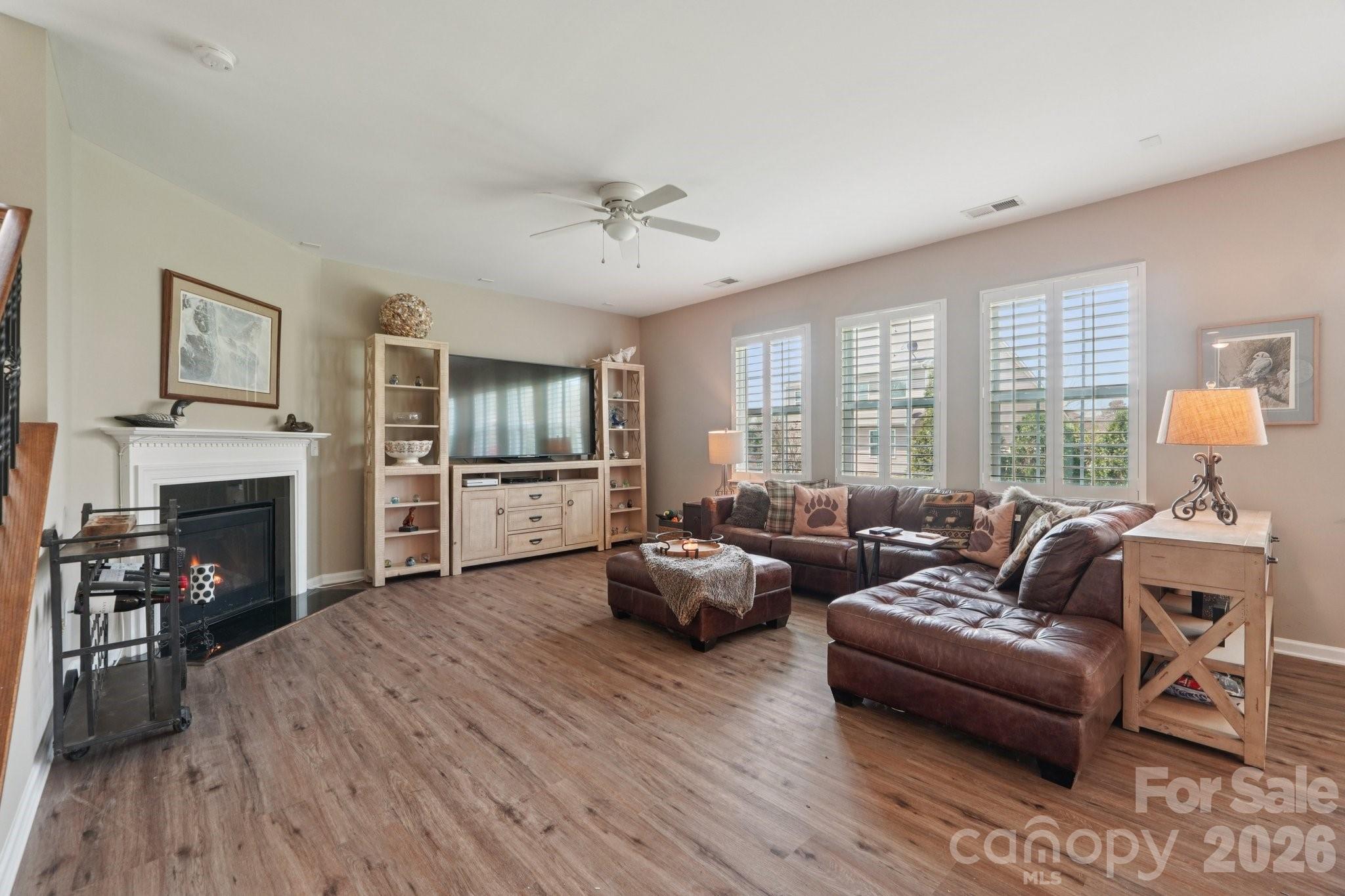 5016 Riverdale Drive — Charlotte