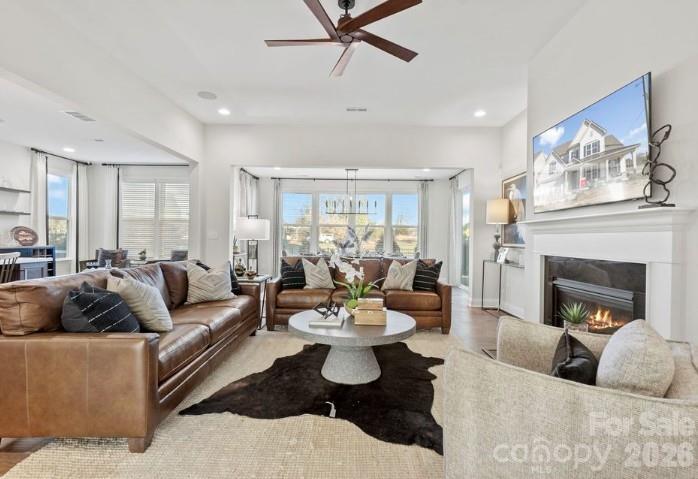 286 Stibbs Cross Road — Mooresville