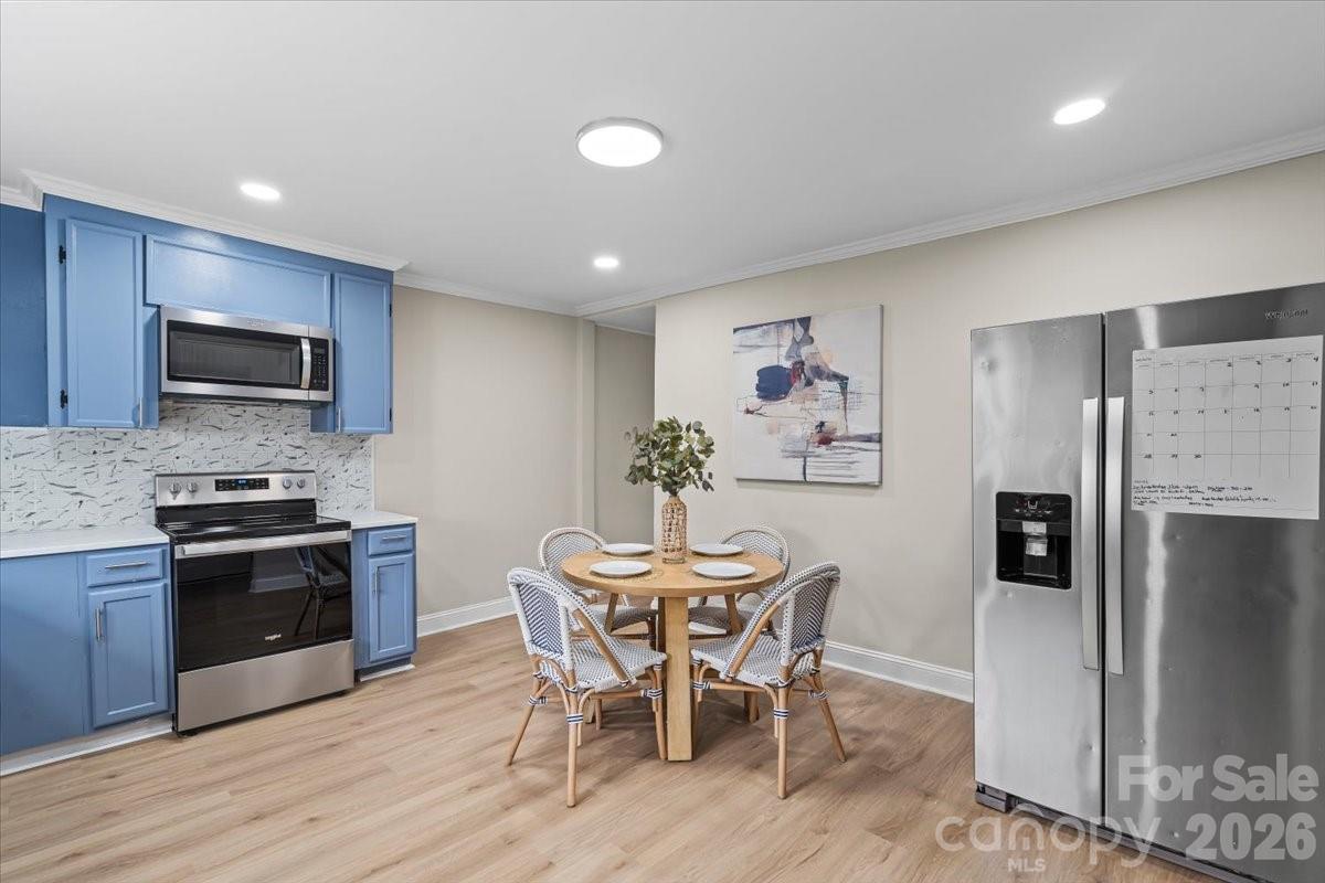 913 W 3rd Avenue — Gastonia
