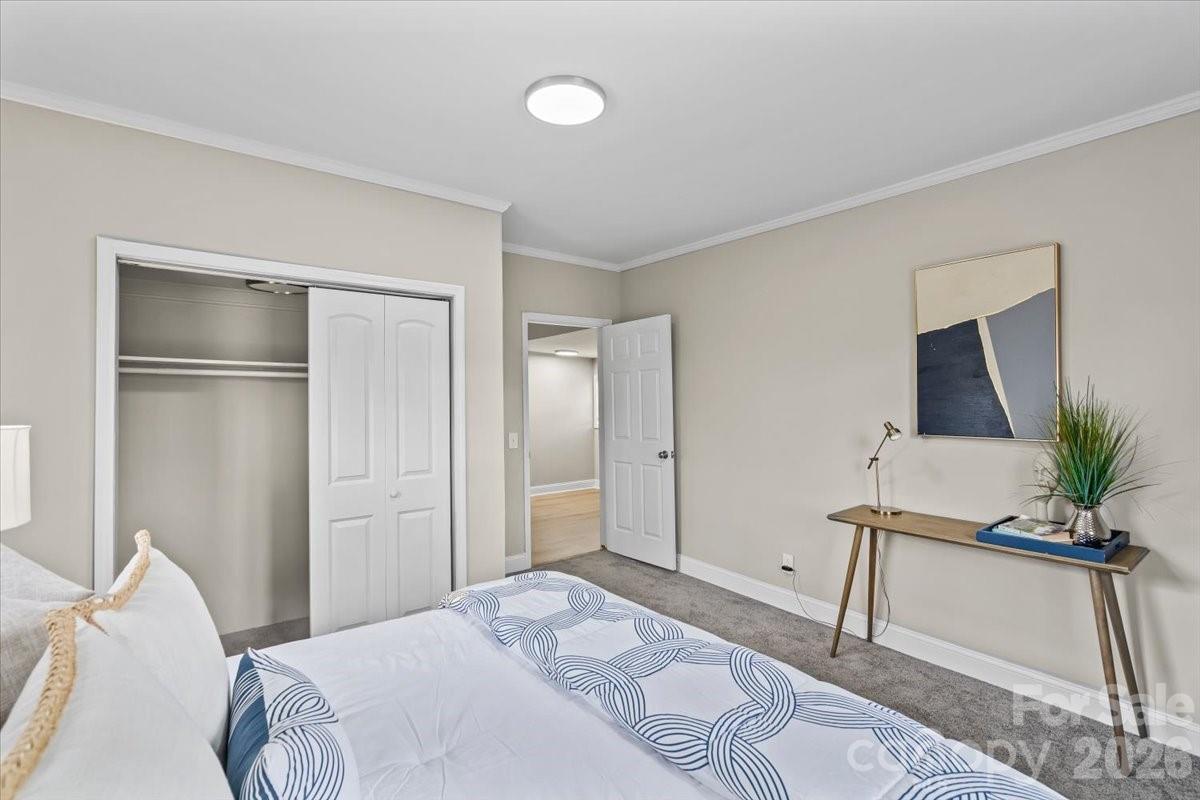 913 W 3rd Avenue — Gastonia