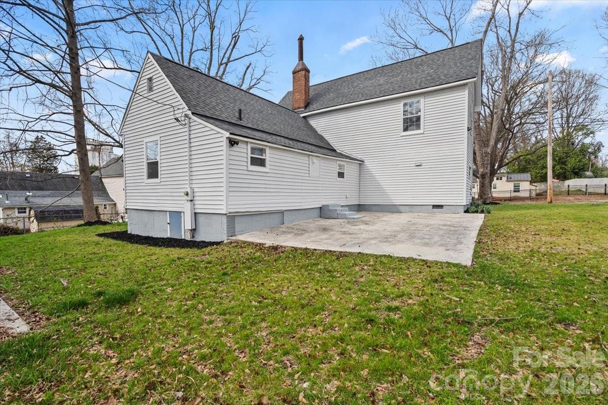 913 W 3rd Avenue — Gastonia