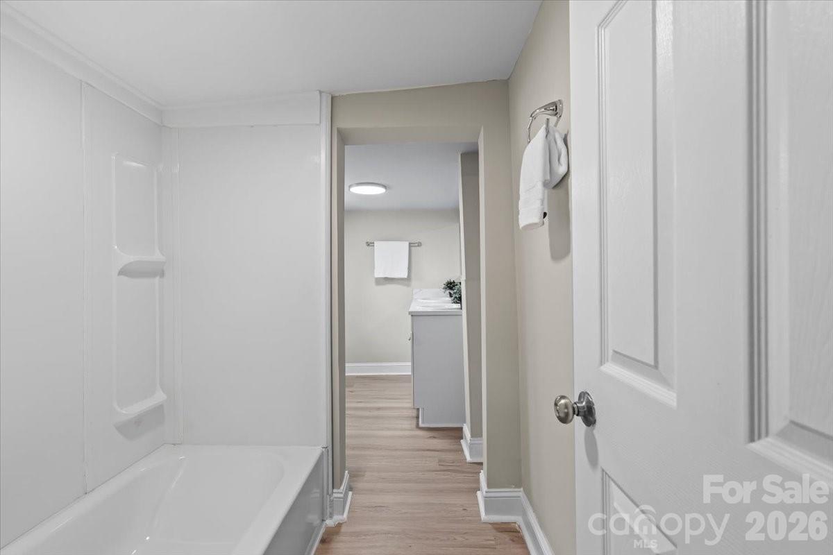 913 W 3rd Avenue — Gastonia
