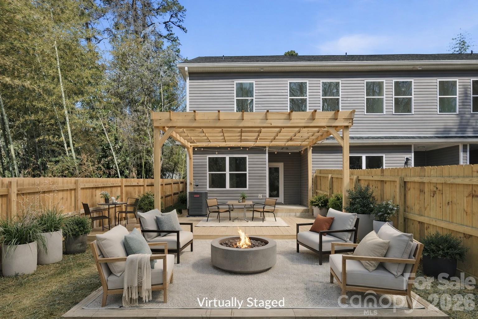 659 Stillgreen Lane — Charlotte