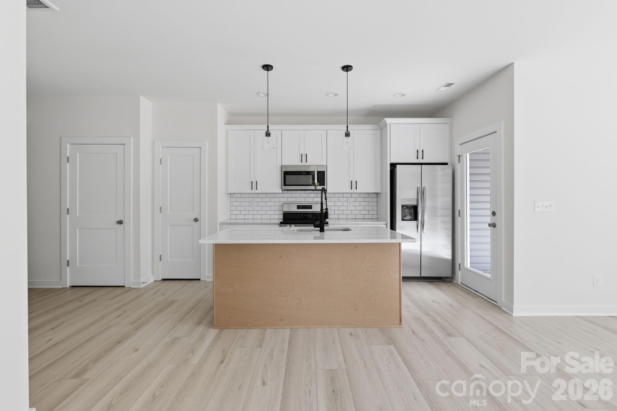 659 Stillgreen Lane — Charlotte