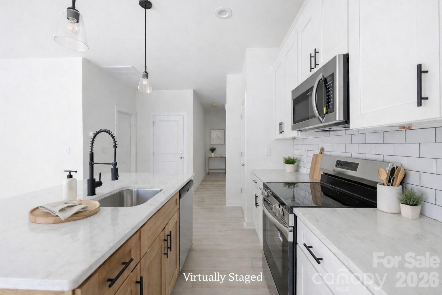 659 Stillgreen Lane — Charlotte