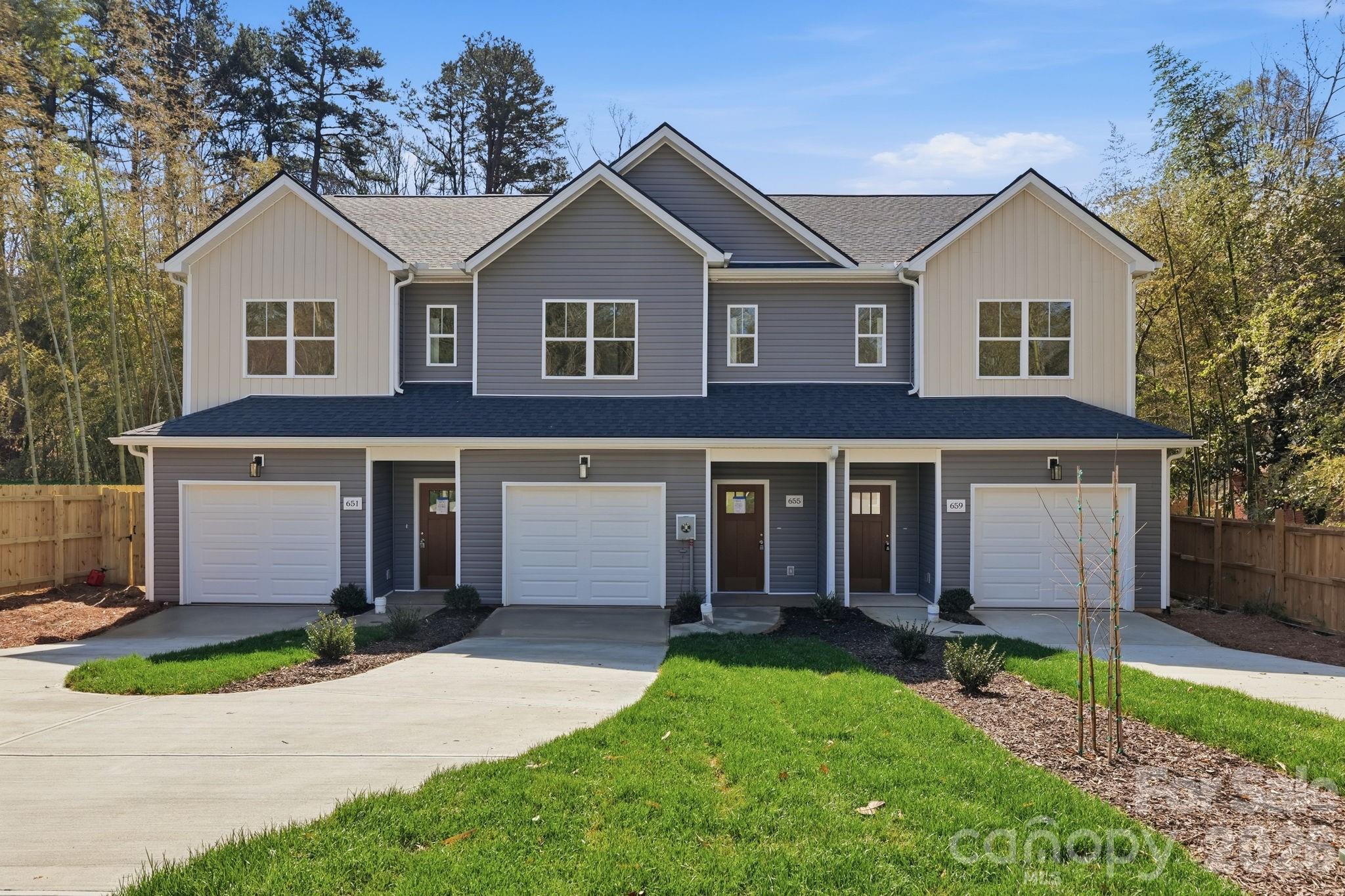 659 Stillgreen Lane — Charlotte