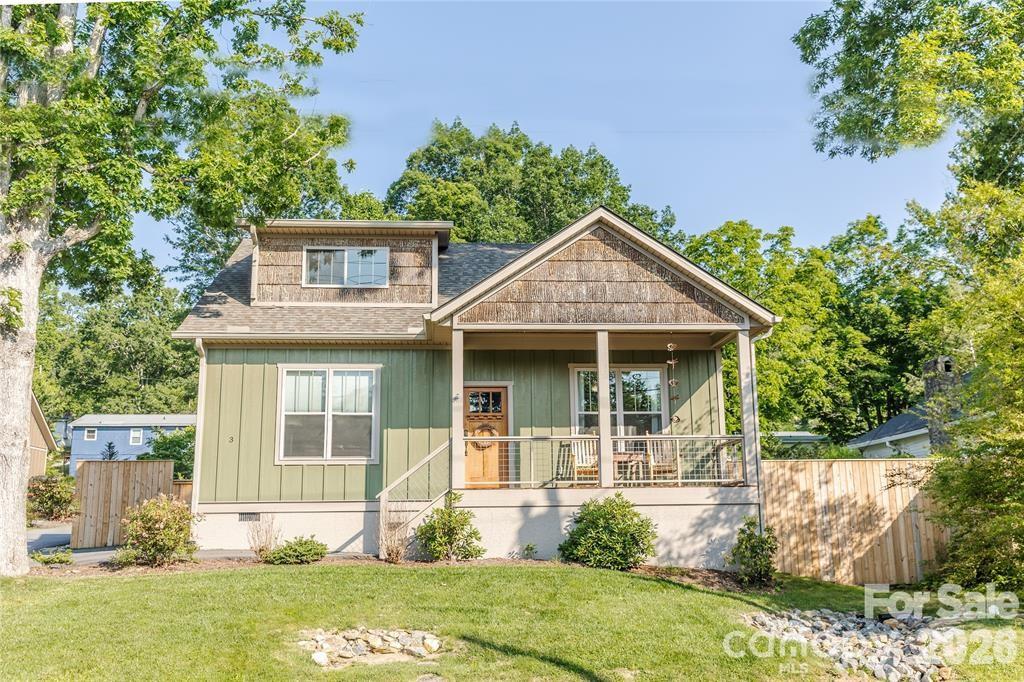 3 Staffordshire Drive — Black Mountain