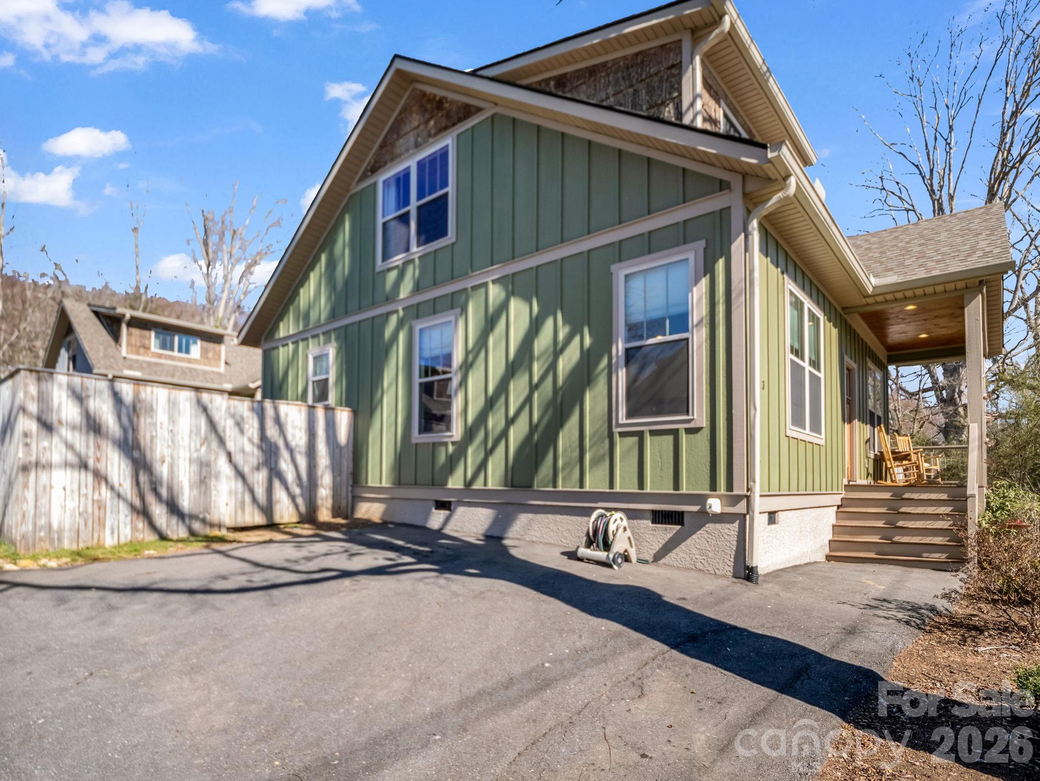 3 Staffordshire Drive — Black Mountain