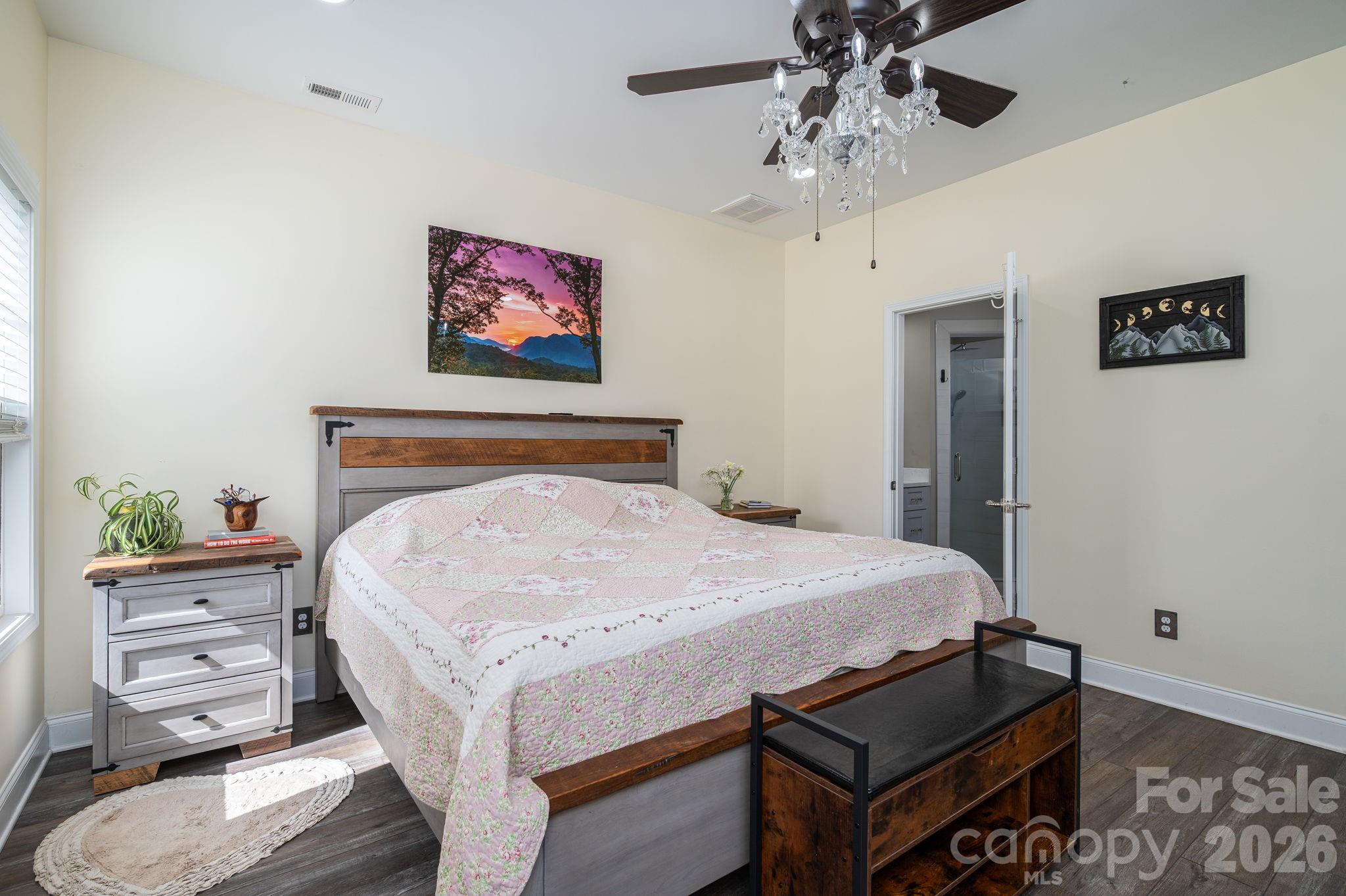 1310 Western Hills Lane — Vale