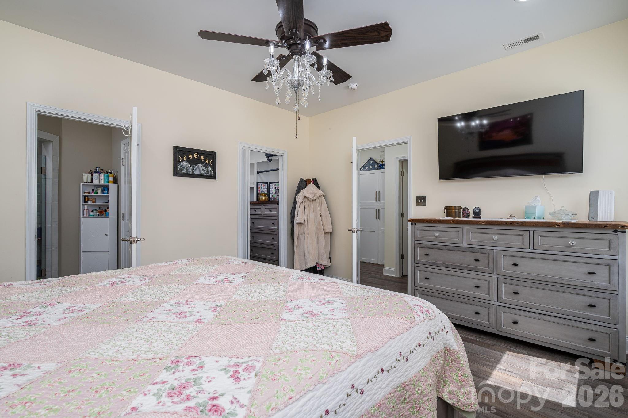 1310 Western Hills Lane — Vale