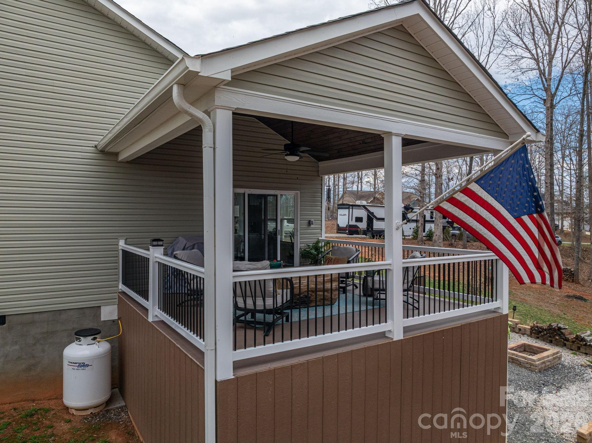 1310 Western Hills Lane — Vale