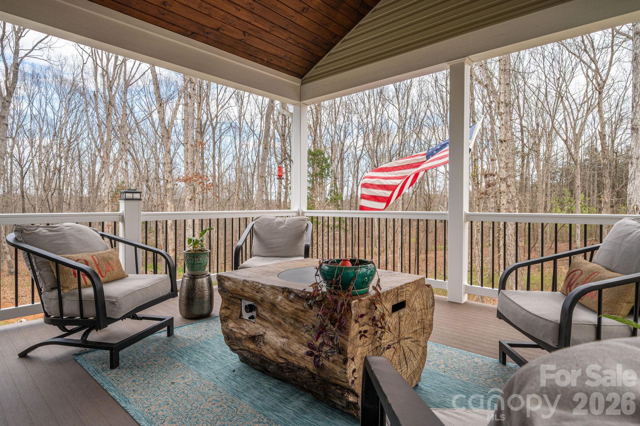 1310 Western Hills Lane — Vale