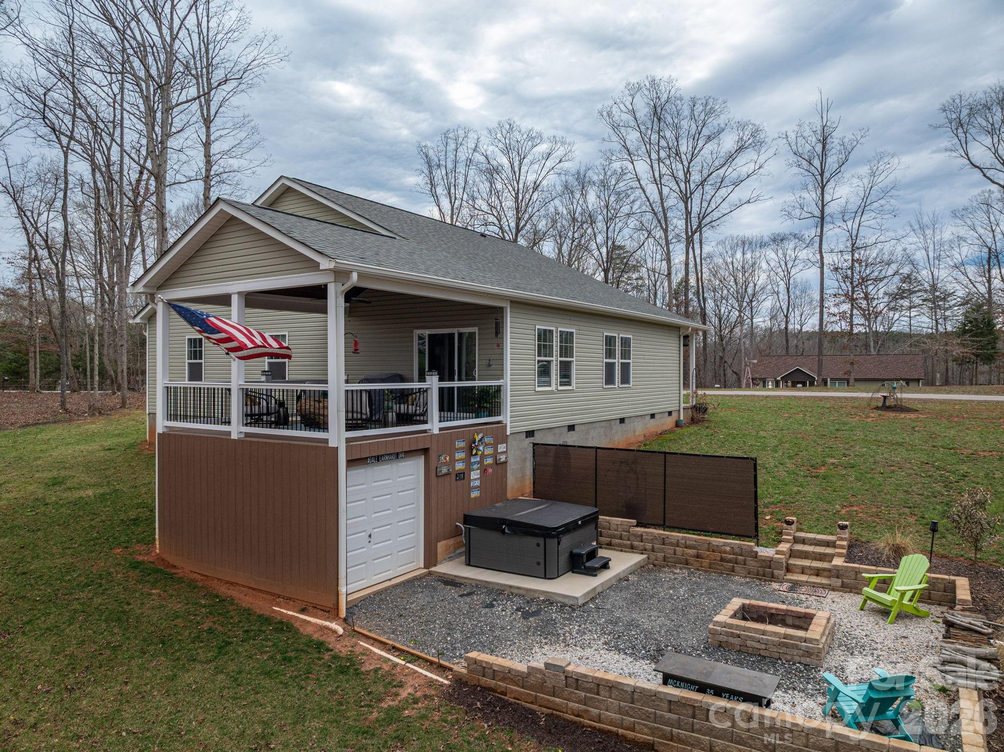 1310 Western Hills Lane — Vale