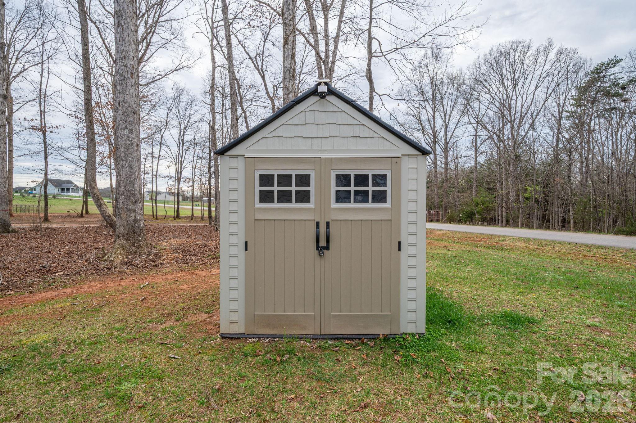 1310 Western Hills Lane — Vale