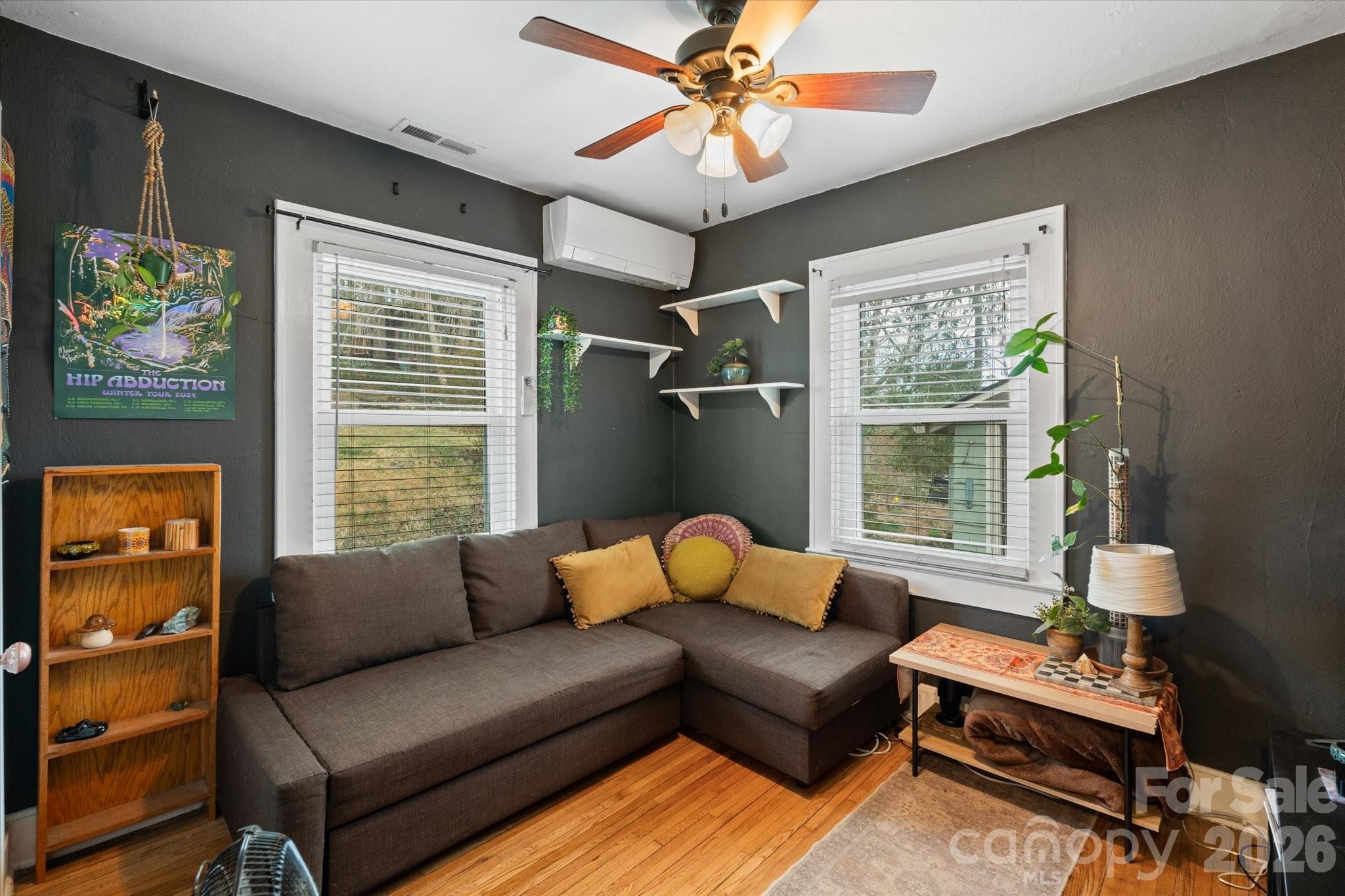 61 Hibriten Drive — Asheville
