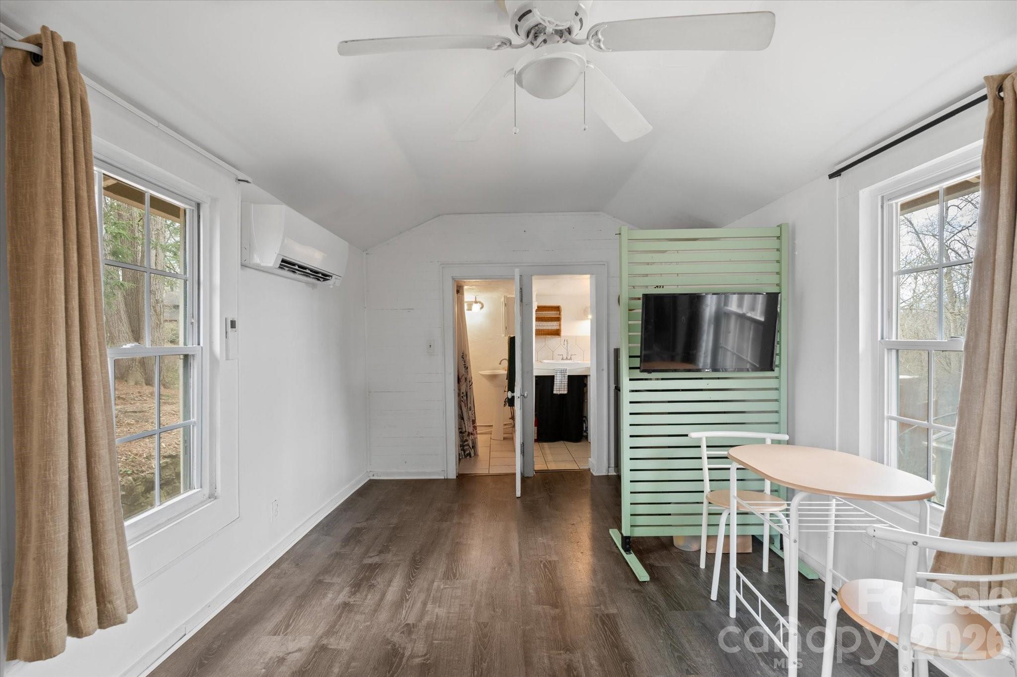 61 Hibriten Drive — Asheville