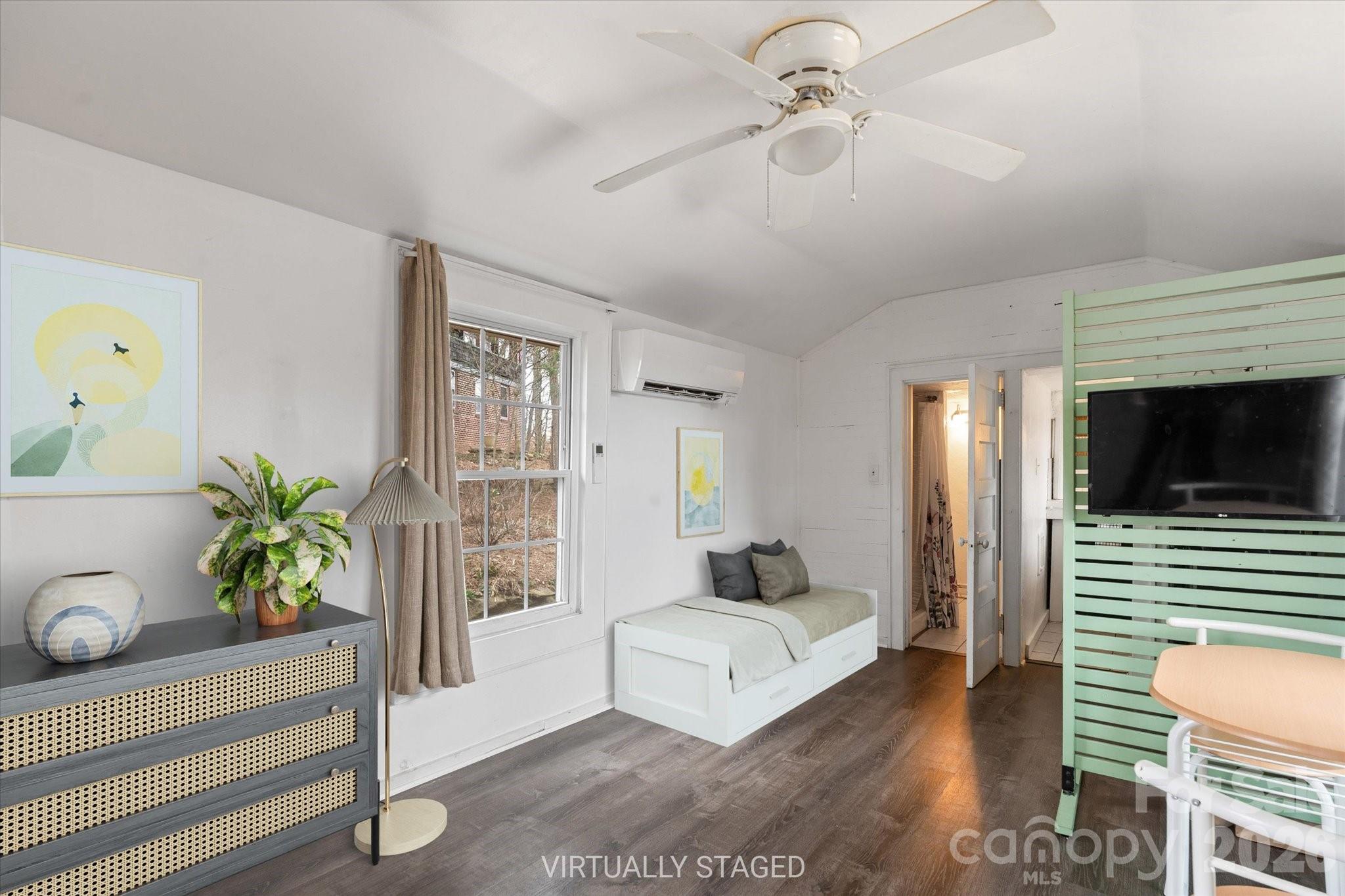 61 Hibriten Drive — Asheville