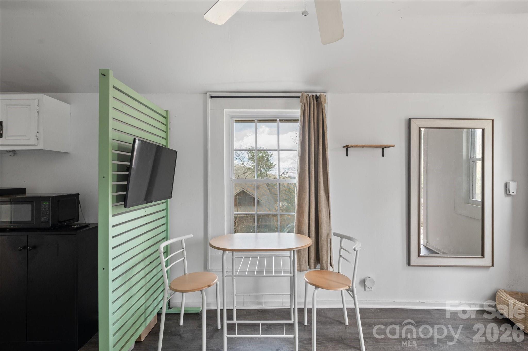 61 Hibriten Drive — Asheville