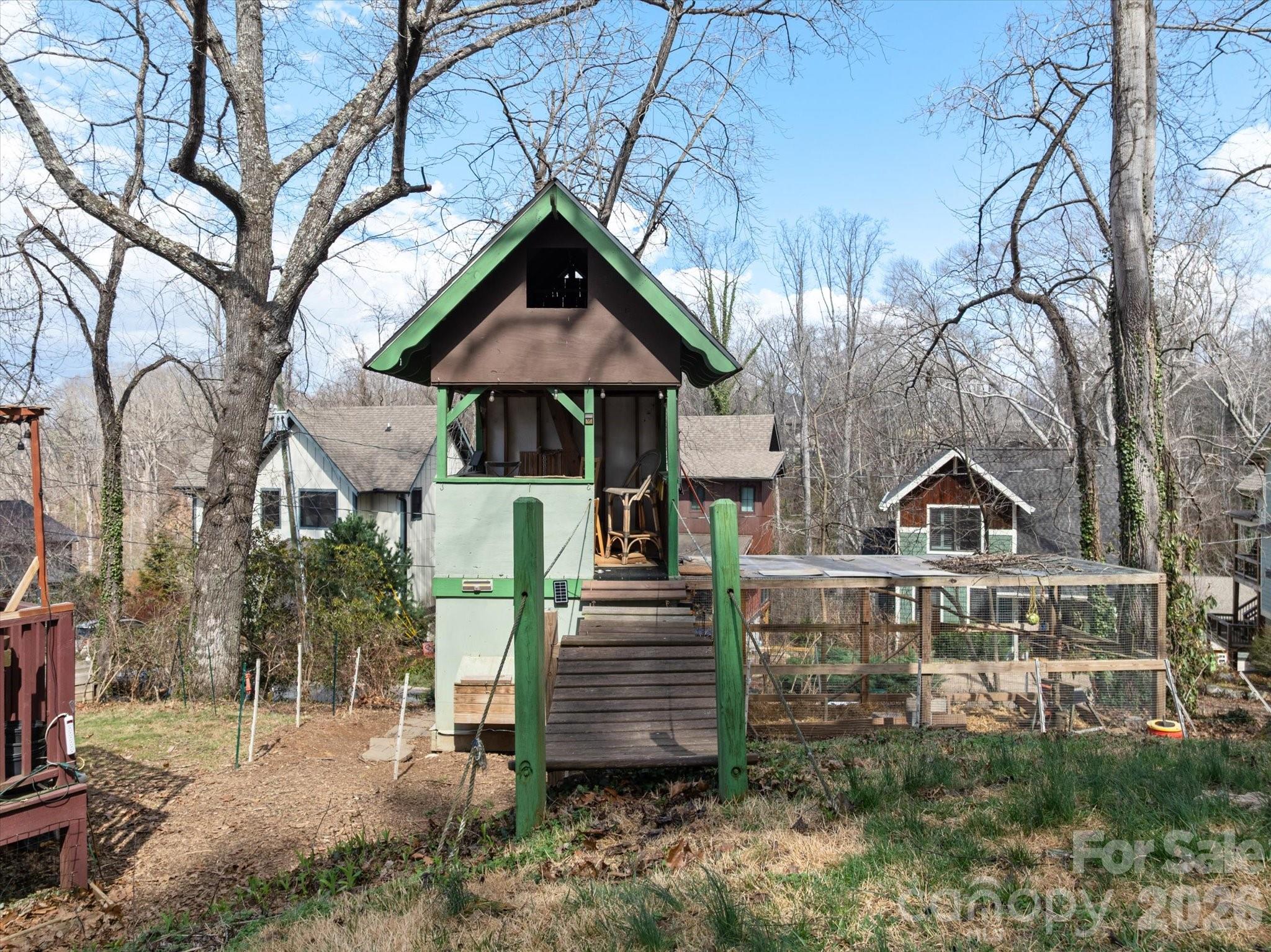 61 Hibriten Drive — Asheville