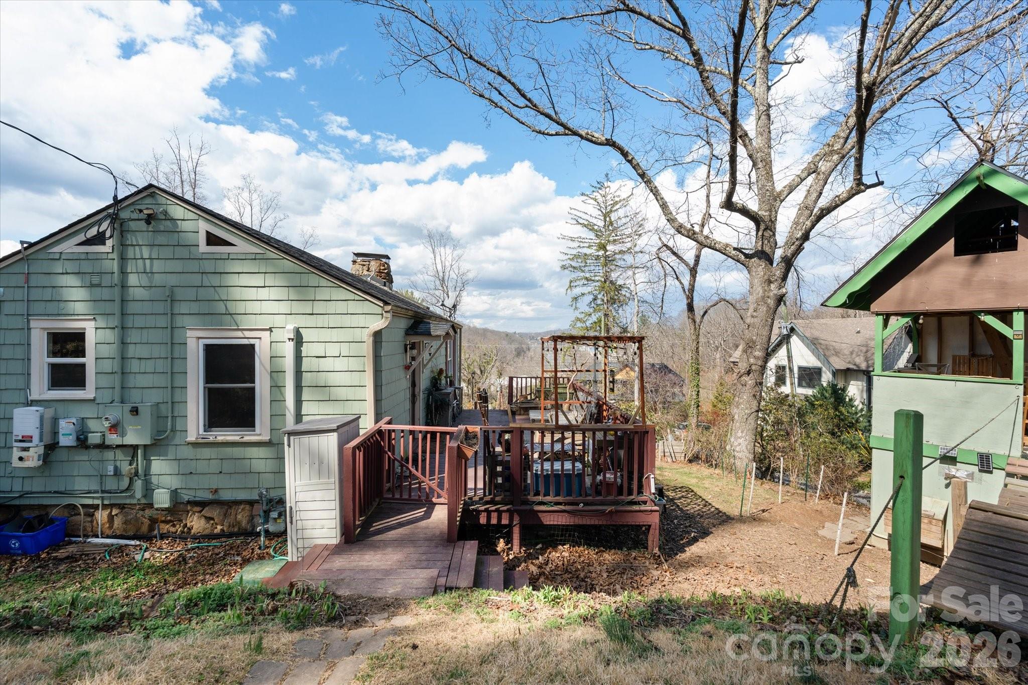 61 Hibriten Drive — Asheville