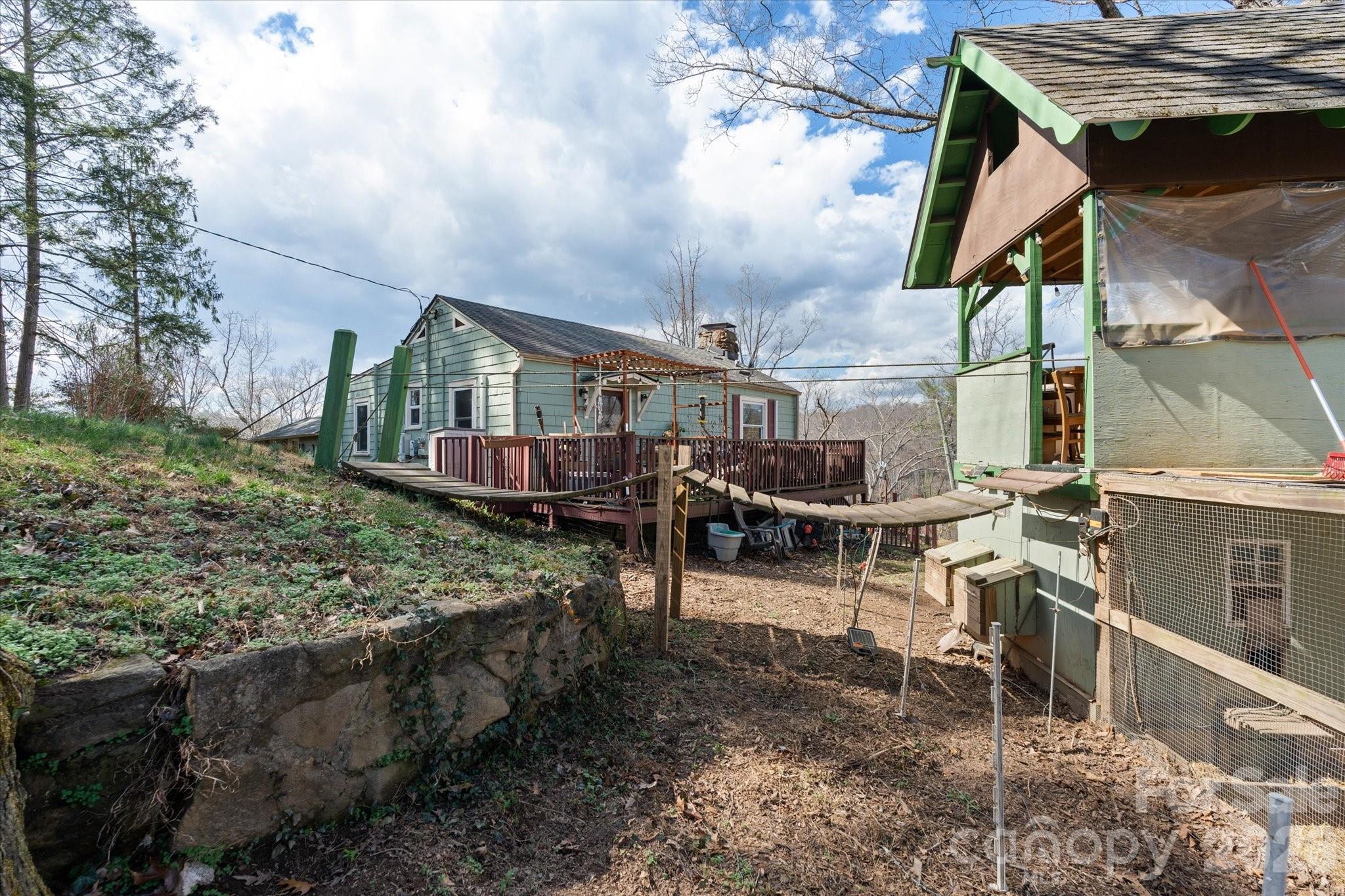 61 Hibriten Drive — Asheville