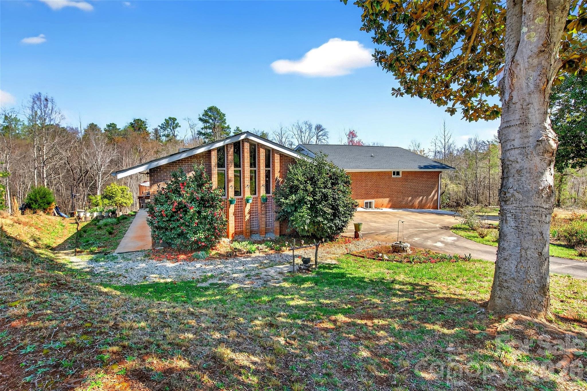 217 E Miller Street — Spindale