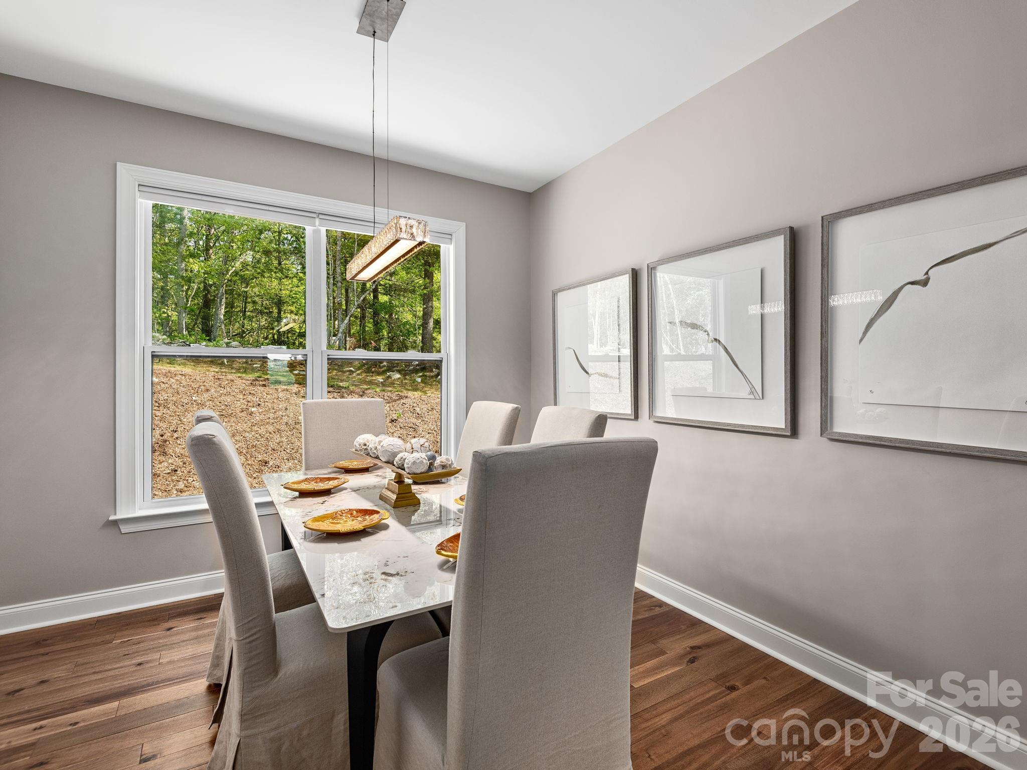 636 Crystal Heights Drive — Hendersonville