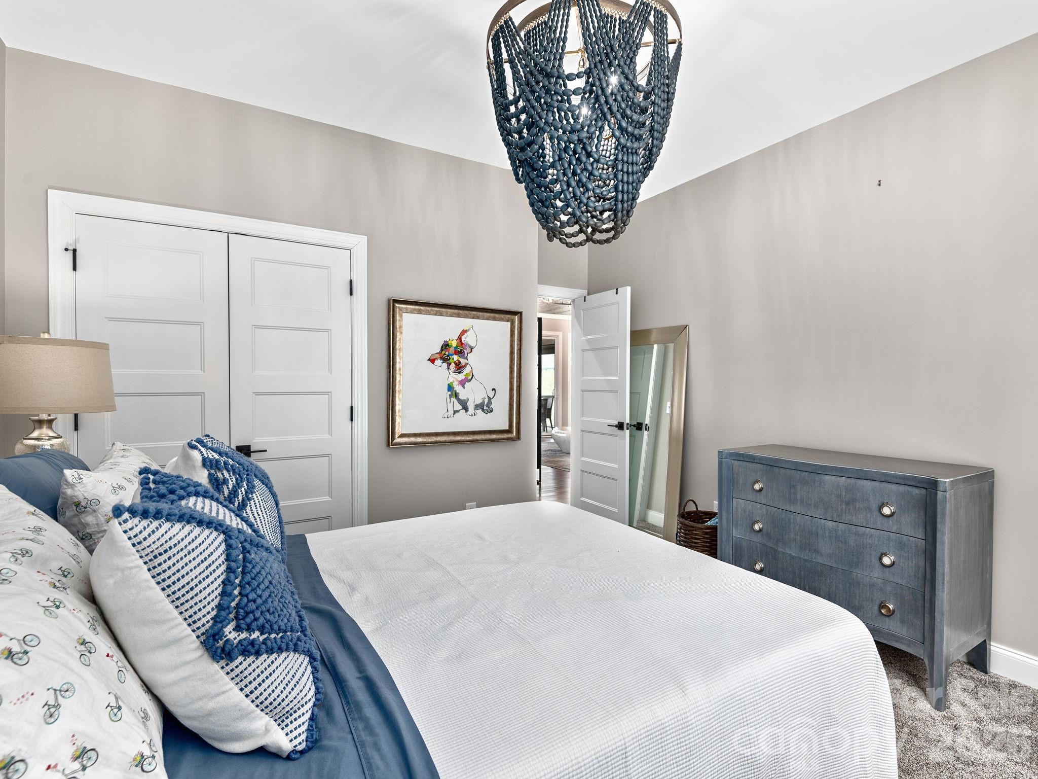 636 Crystal Heights Drive — Hendersonville