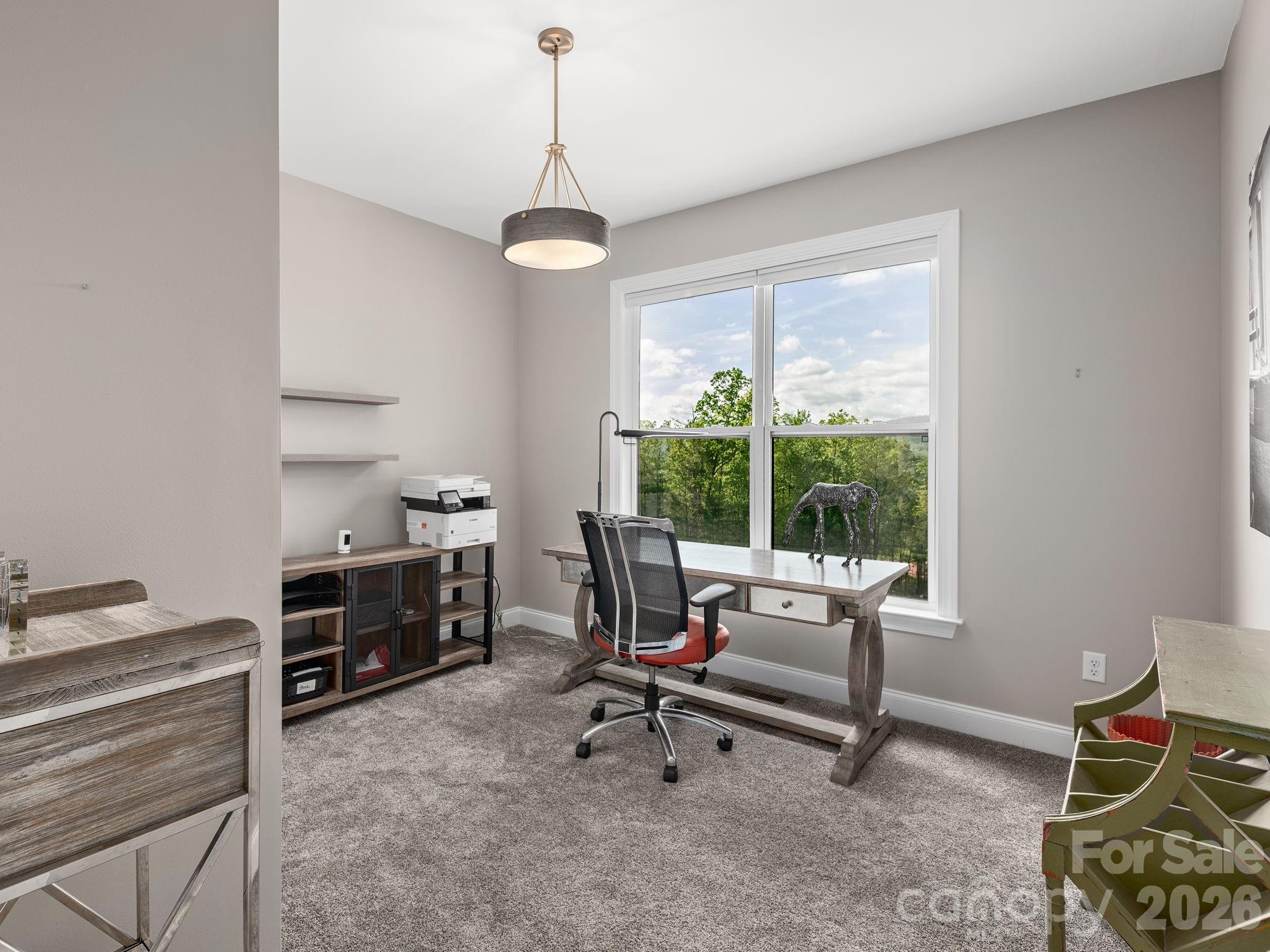 636 Crystal Heights Drive — Hendersonville
